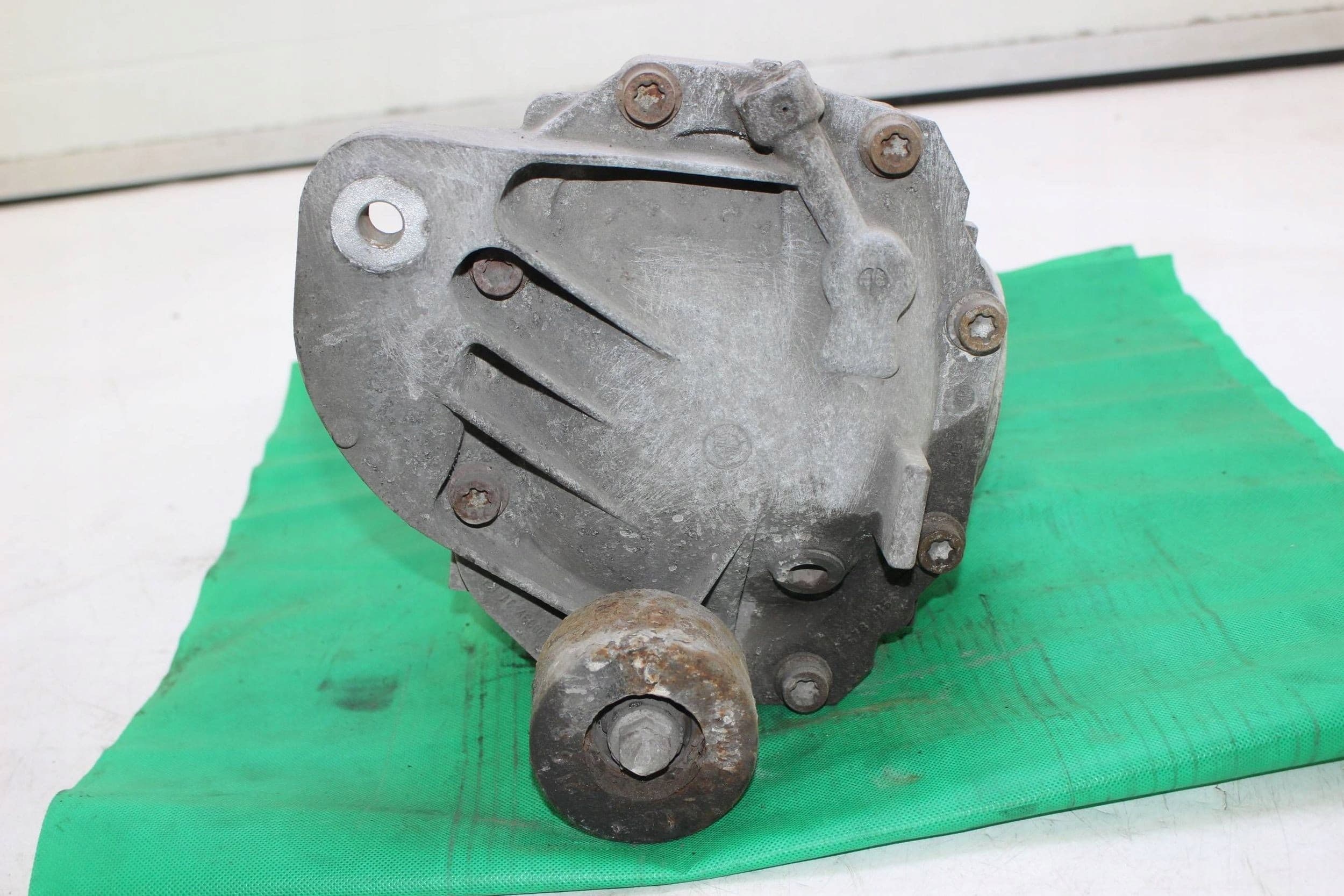 Diferencial Trasero BMW Serie 5 F10 F11 2.93 7584450 usado 2