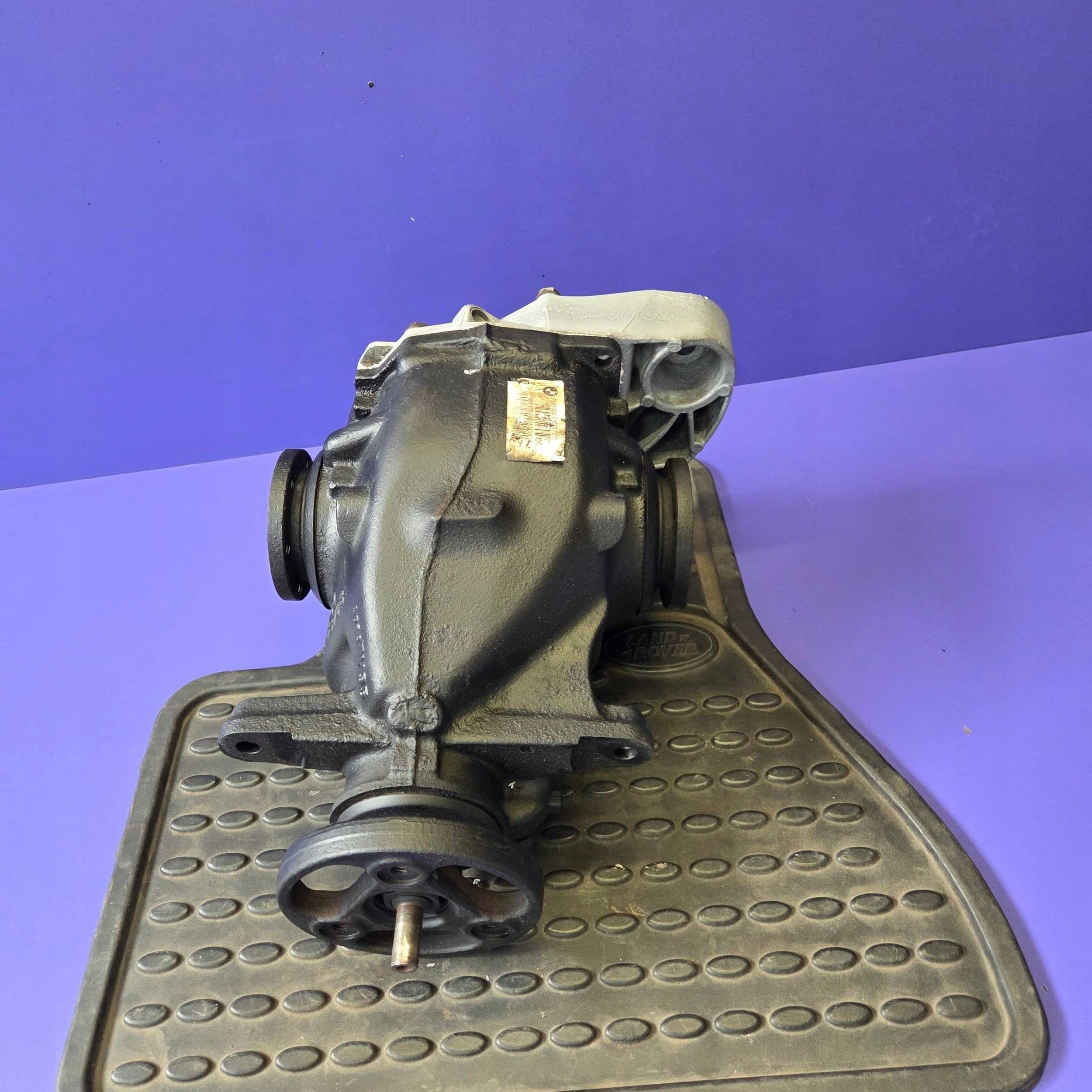 Diferencial trasero BMW 3 E90 E91 7591020 3,23 Most reacondicionado