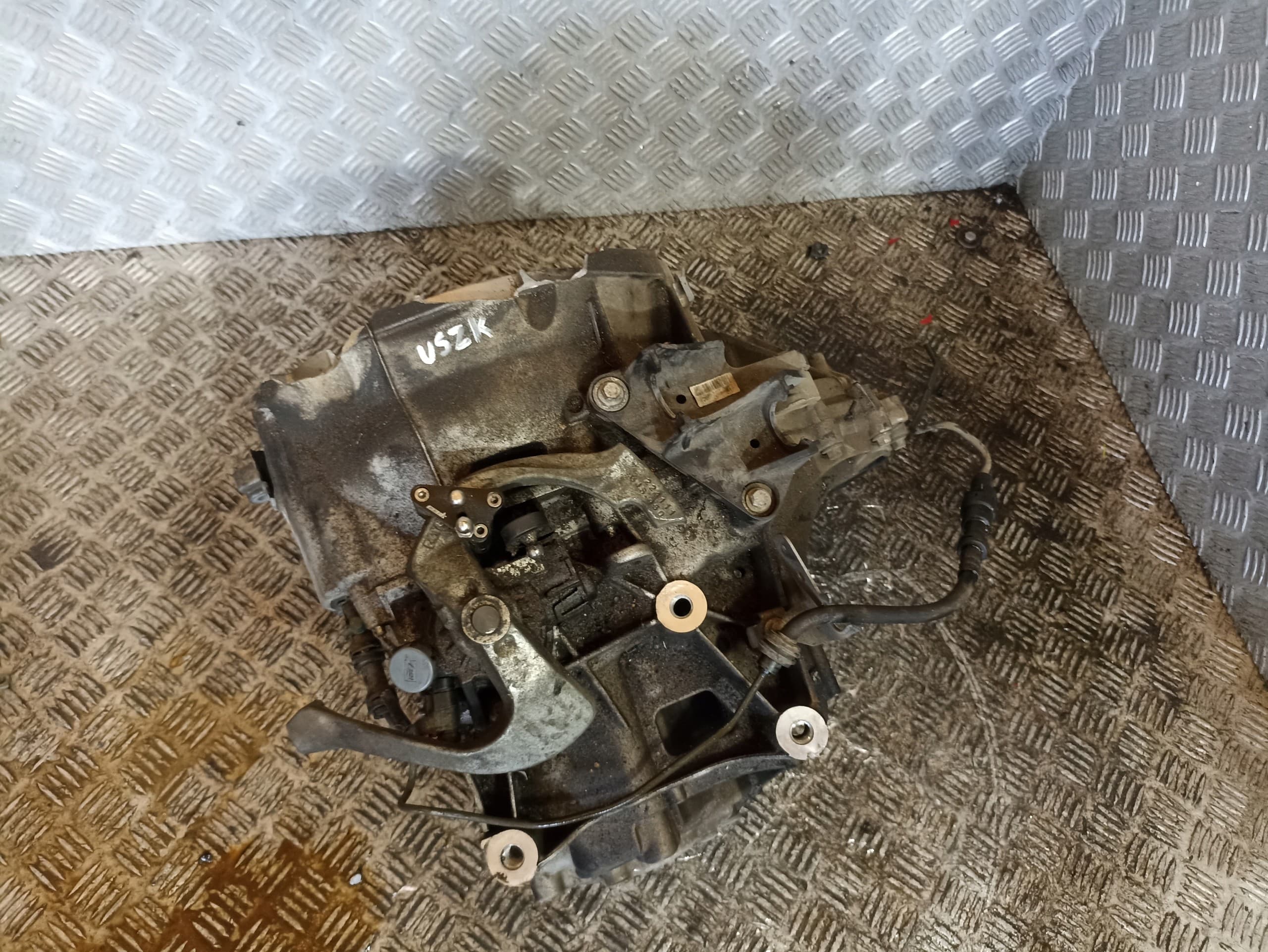 Caja de Cambios Ford Fiesta MK8 ST K1BR-7002-Bhb usado