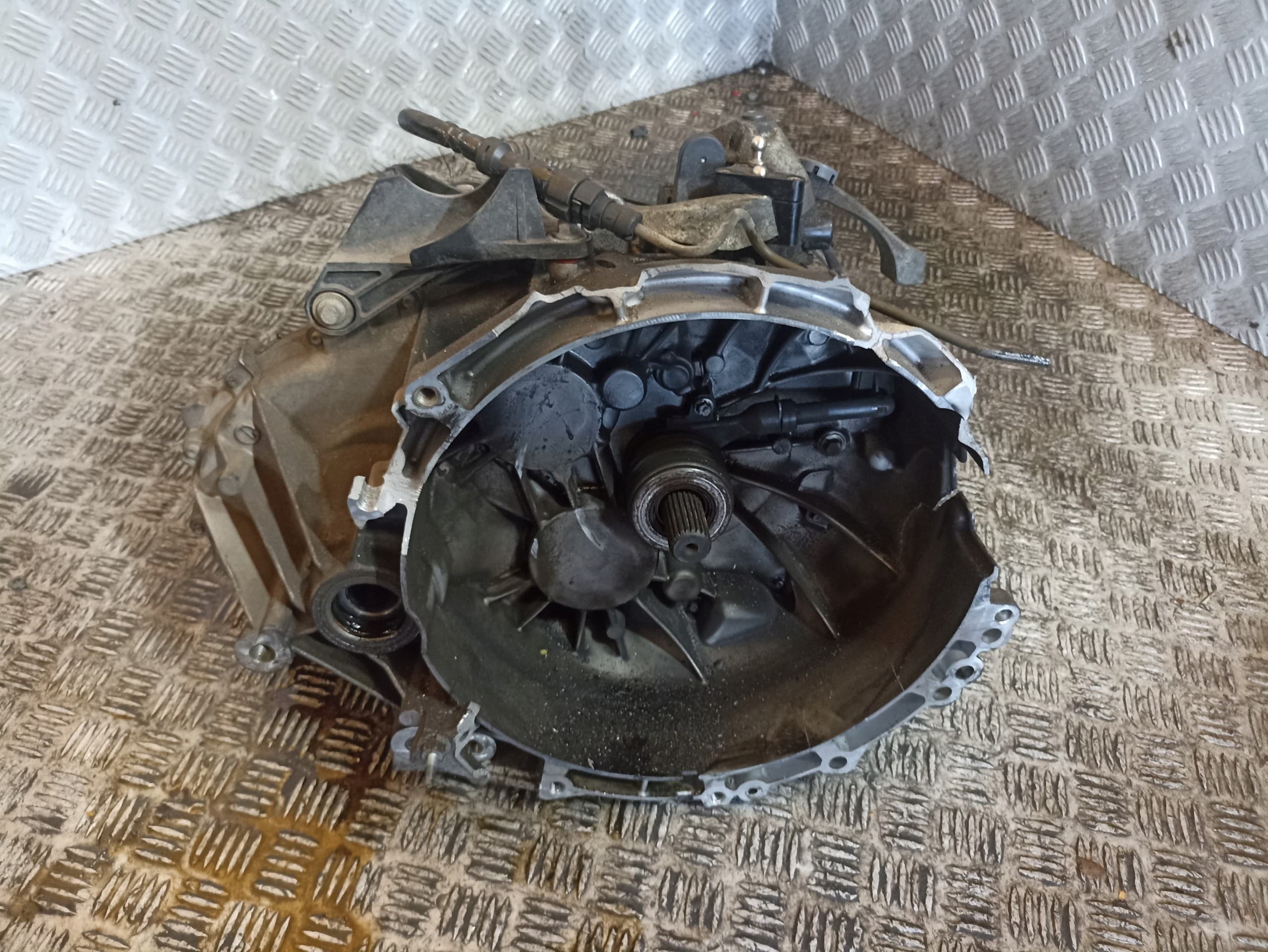 Caja de Cambios Ford Fiesta MK8 ST K1BR-7002-Bhb usado 10