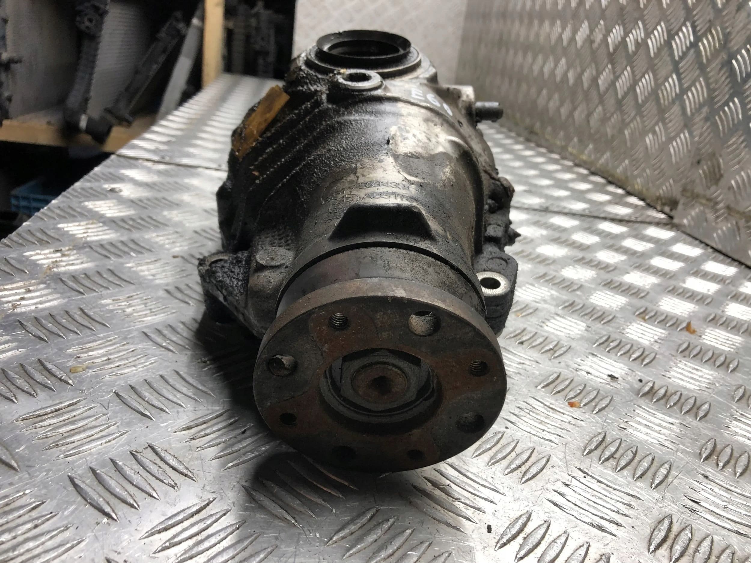 Diferencial delantero BMW Serie 5 E60 E61 2005 usado 2