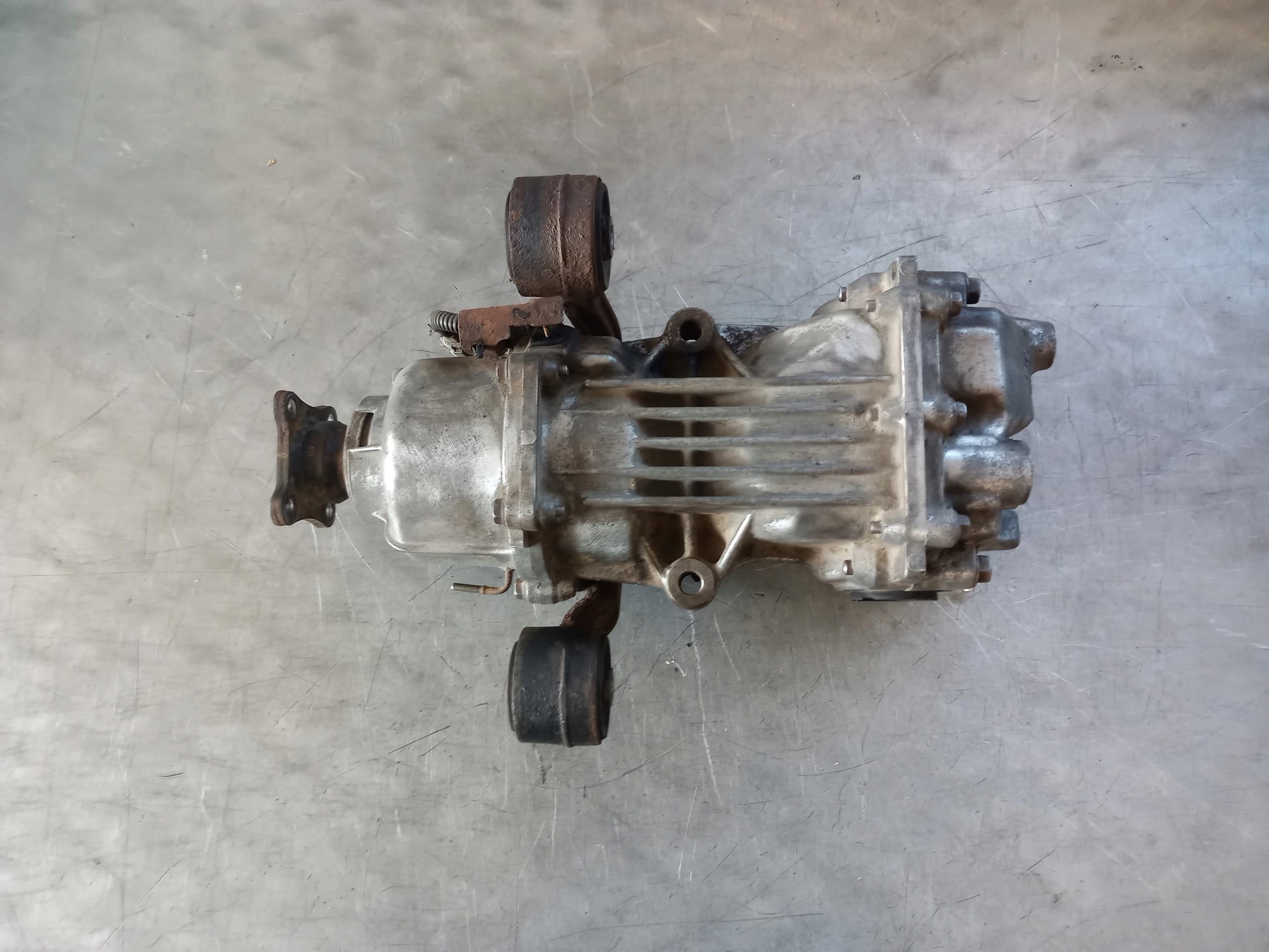 Diferencial Trasero Cao R145 1B Nissan X-Trail I T30 2.0B usado 2