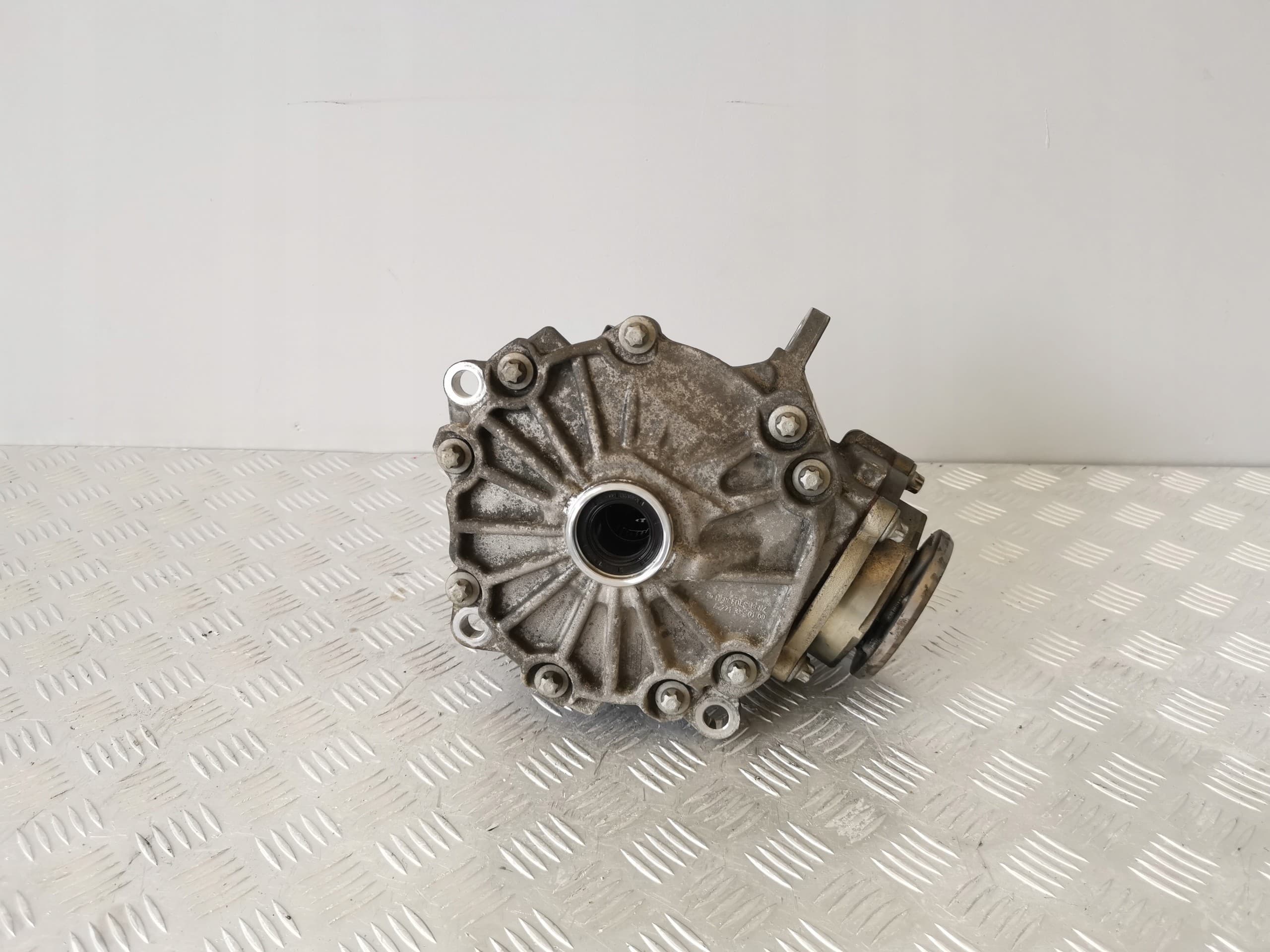Reductor Puente Delantero Mercedes W205 300C 2.0 Turbo usado 4
