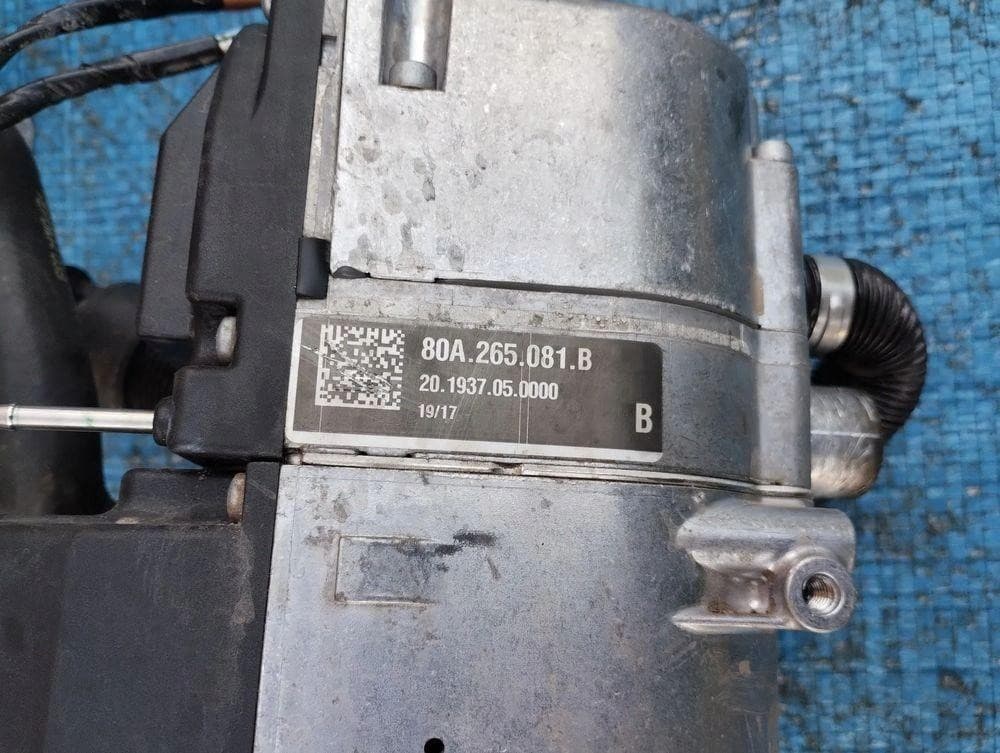 Calefactor estacionamiento Audi 80A265081B usado 2