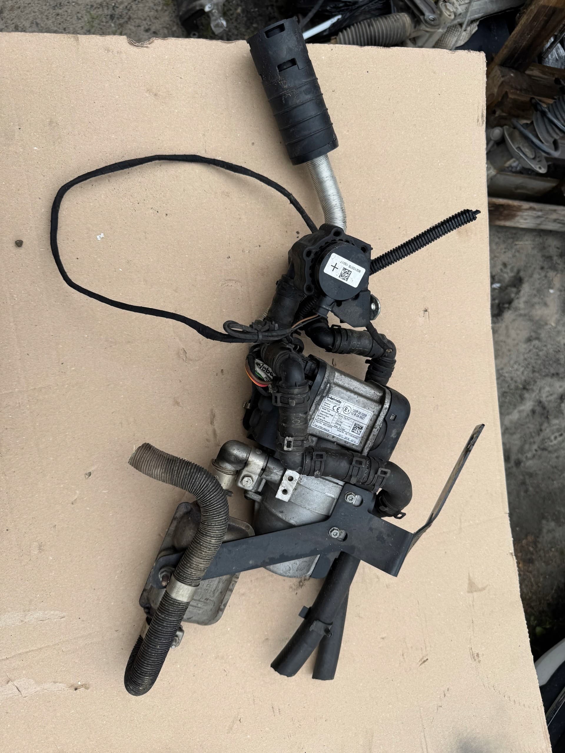 Webasto Kit de instalación 9021037E Evo Diesel usado