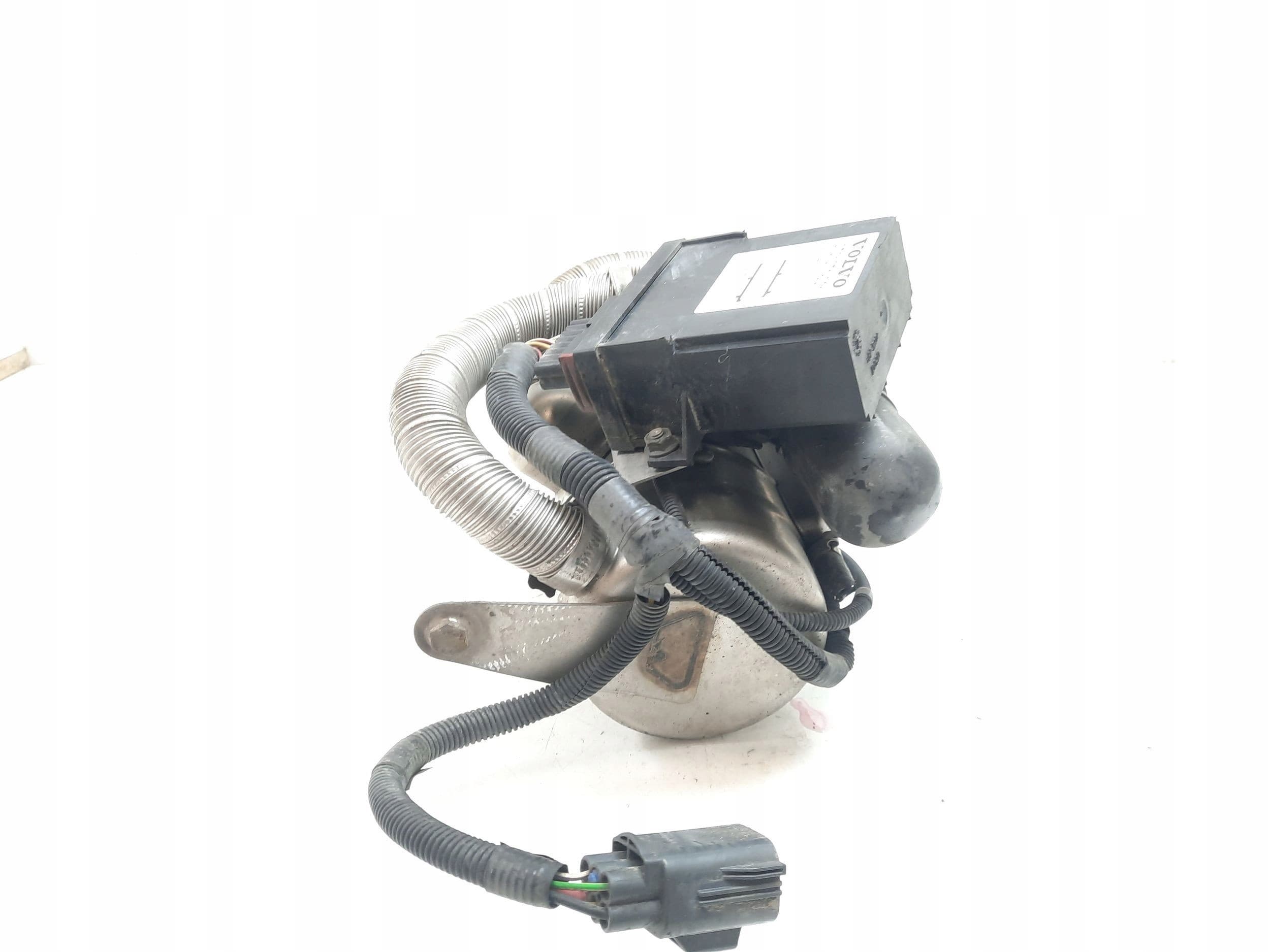 Calefactor Webasto para Volvo XC70 y 2.4 D5 30730718 usado 4