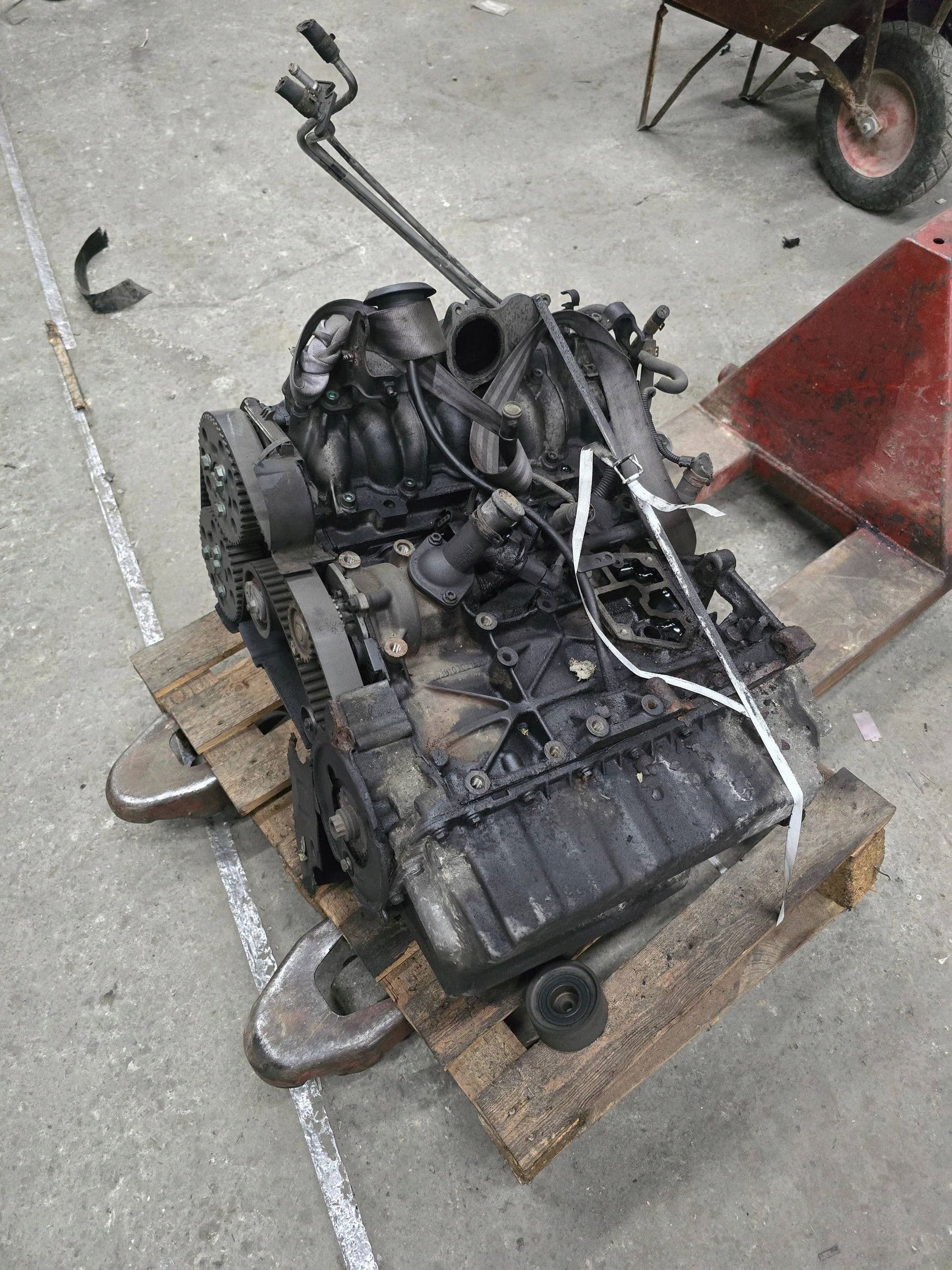 Motor Bkd 2.0 TDI para Skoda Octavia Mk2 (1Z) usado 4