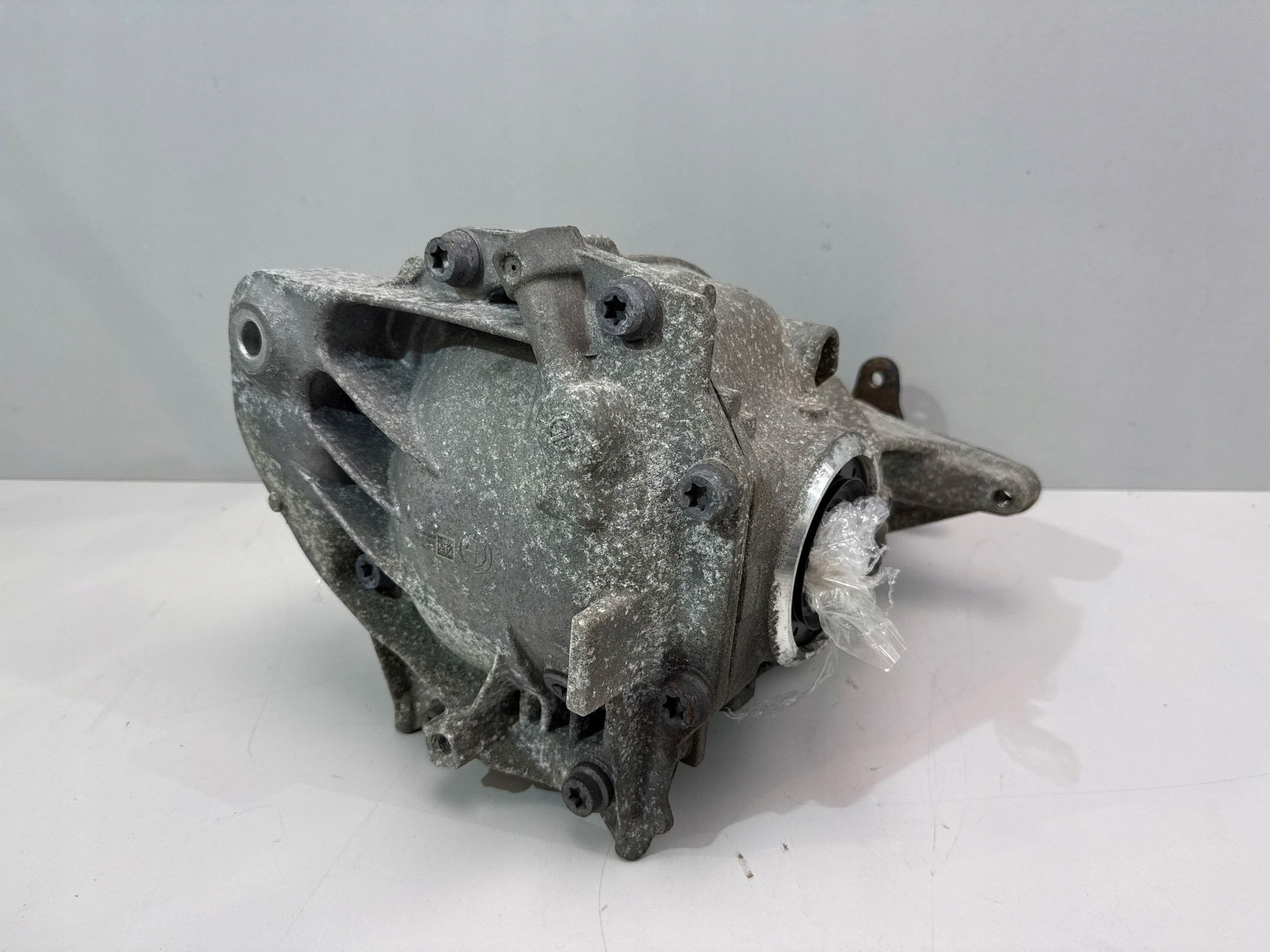 Diferencial Trasero BMW Serie 5 G30 G31 Relación 2.93 8624221 usado 2