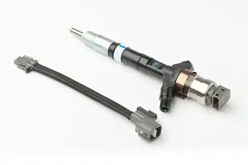 Inyector DCRI100740 Denso nuevo