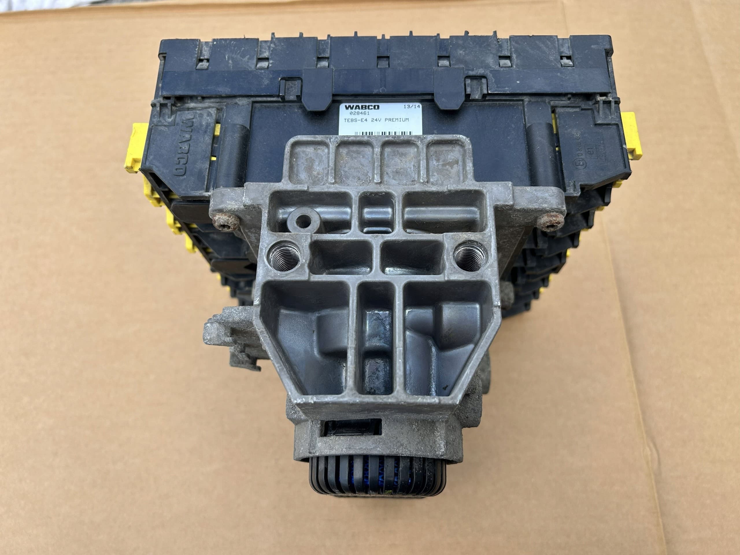 Modulador Wabco Tebs-E4 Premium para Remolque usado 5