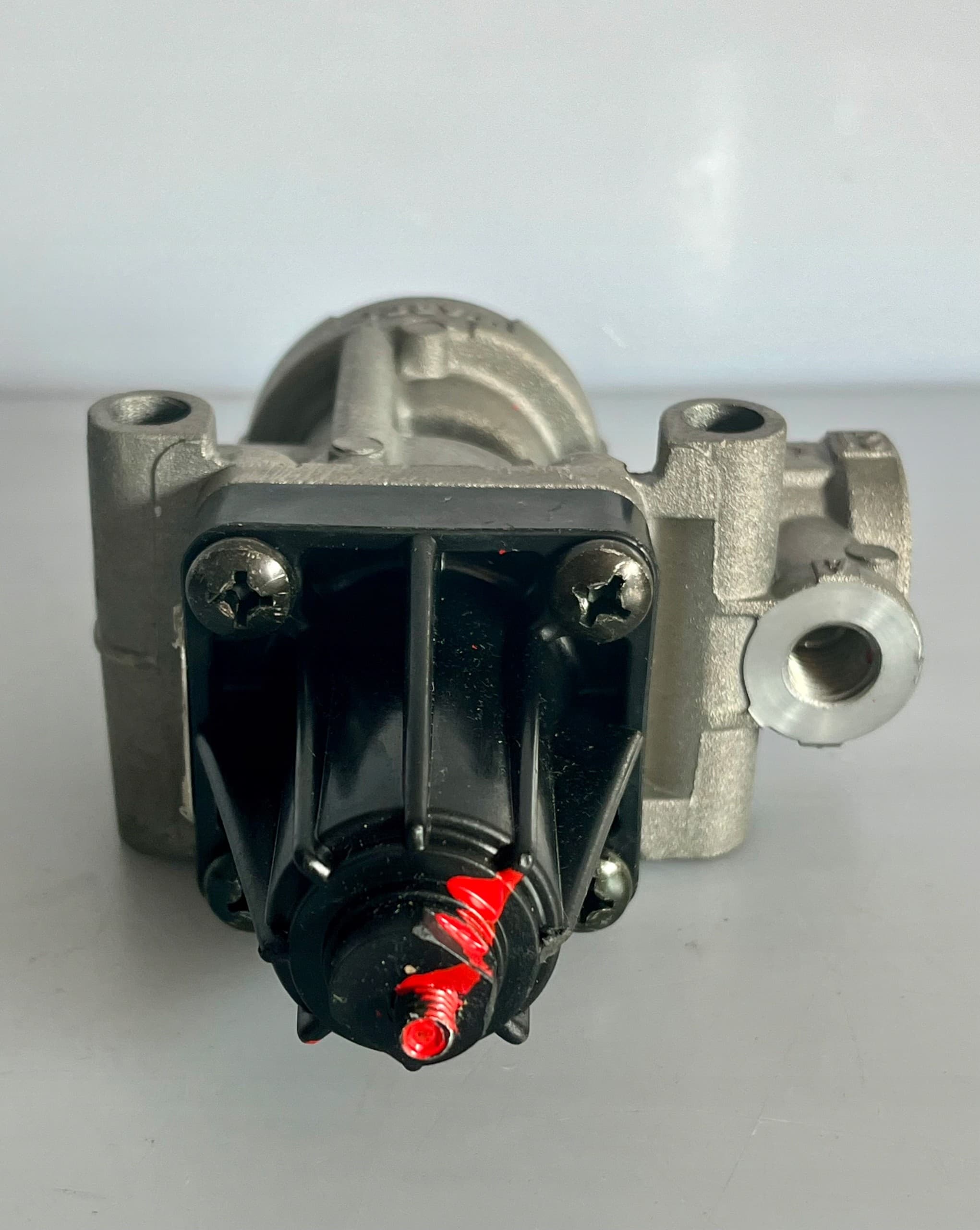 Regulador de presión Wabco 9753030720 para sistema neumático nuevo 5