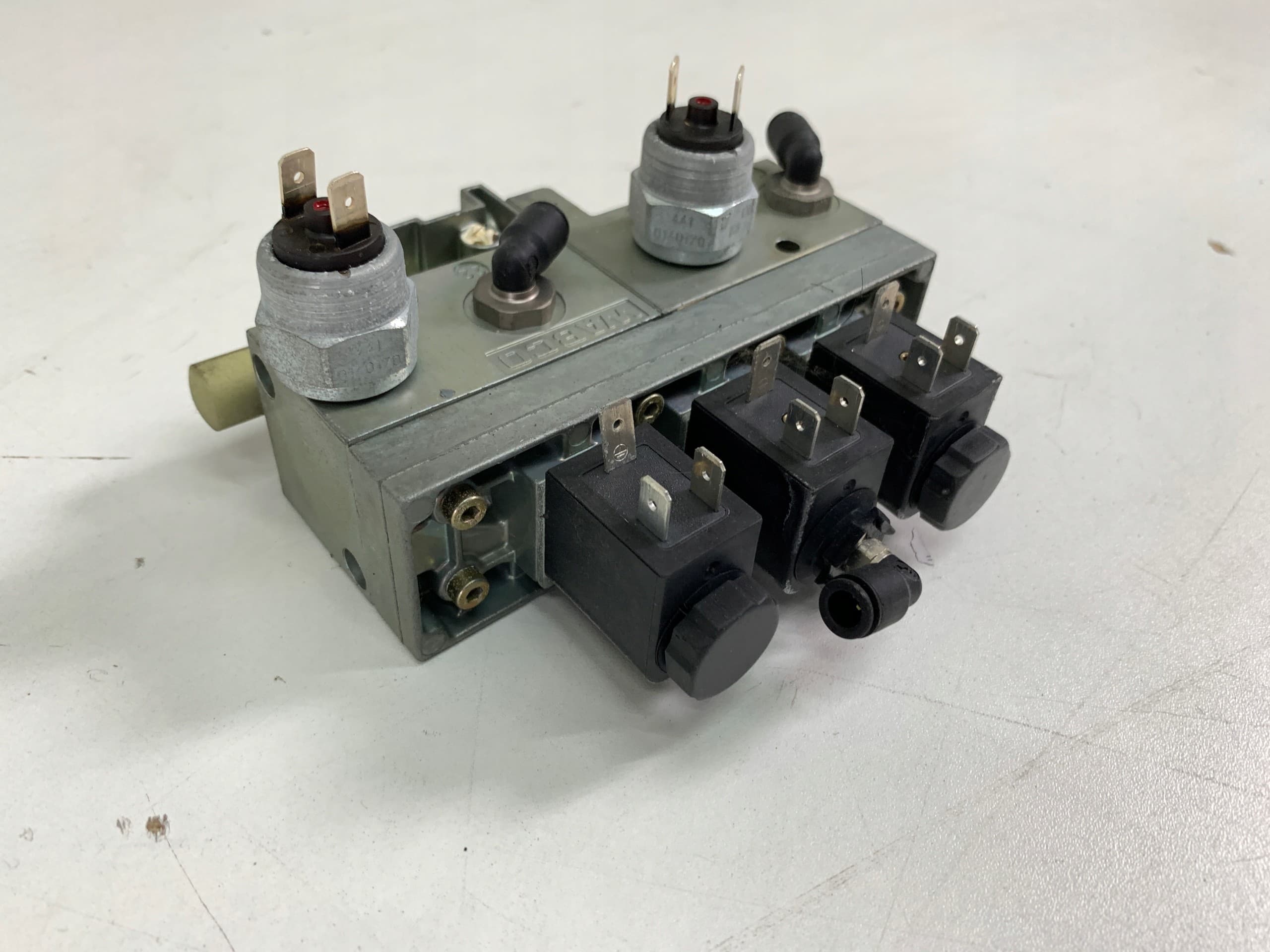 Válvula magnética Wabco 4726000220 nuevo 7