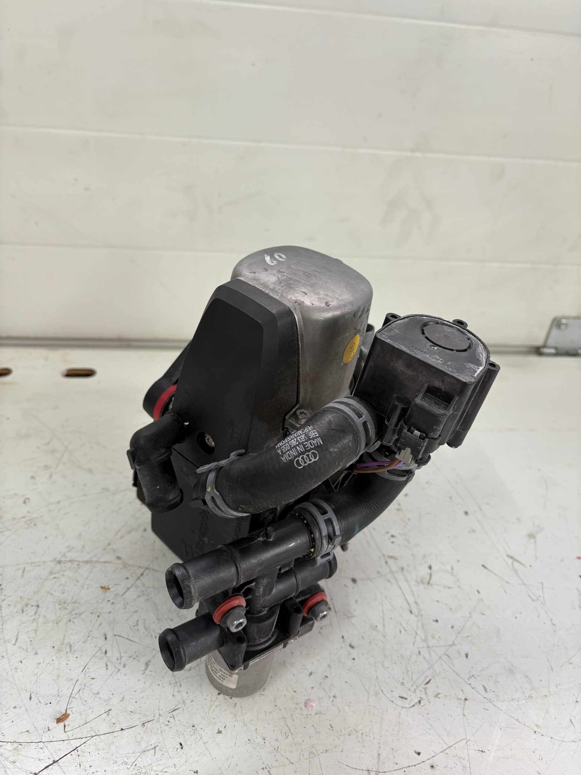 Calefactor estacionario Webasto Audi 8B3265081D usado