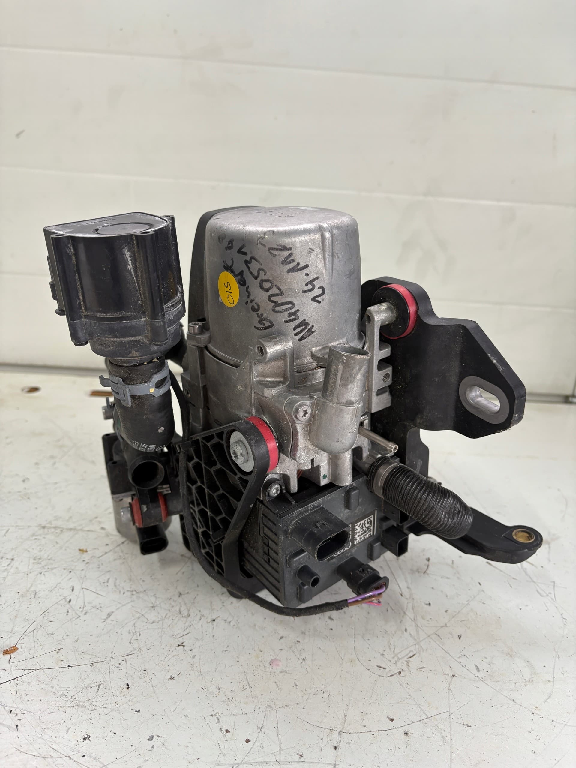 Calefactor estacionario Webasto Audi 8B3265081D usado 2