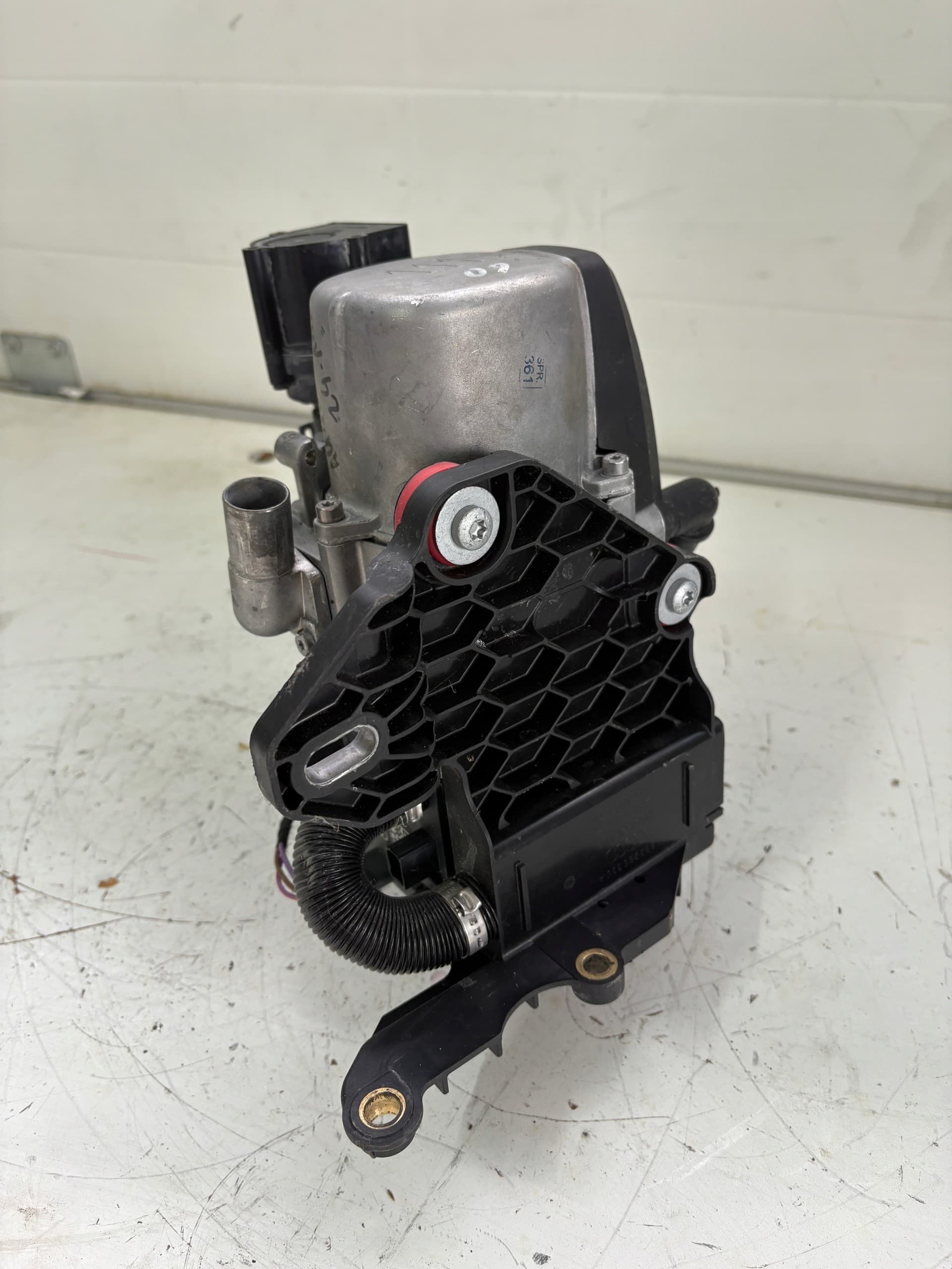 Calefactor estacionario Webasto Audi 8B3265081D usado 4
