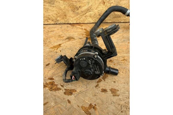 Bomba de Agua Hyundai Ioniq 20200914 usado