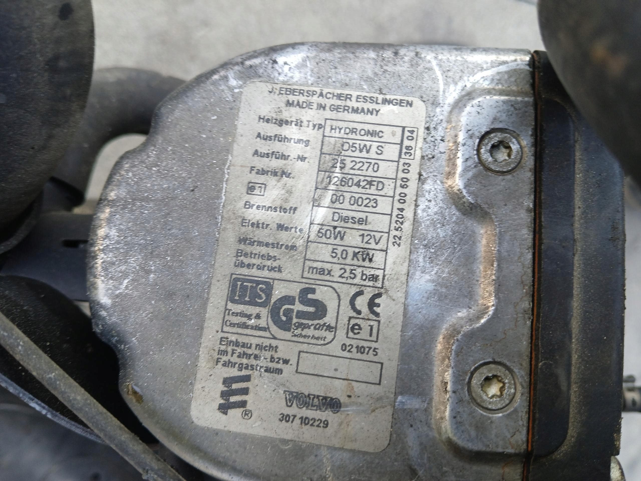 Calefactor estacionario Webasto 30710229 para Volvo V50 2006 usado 3
