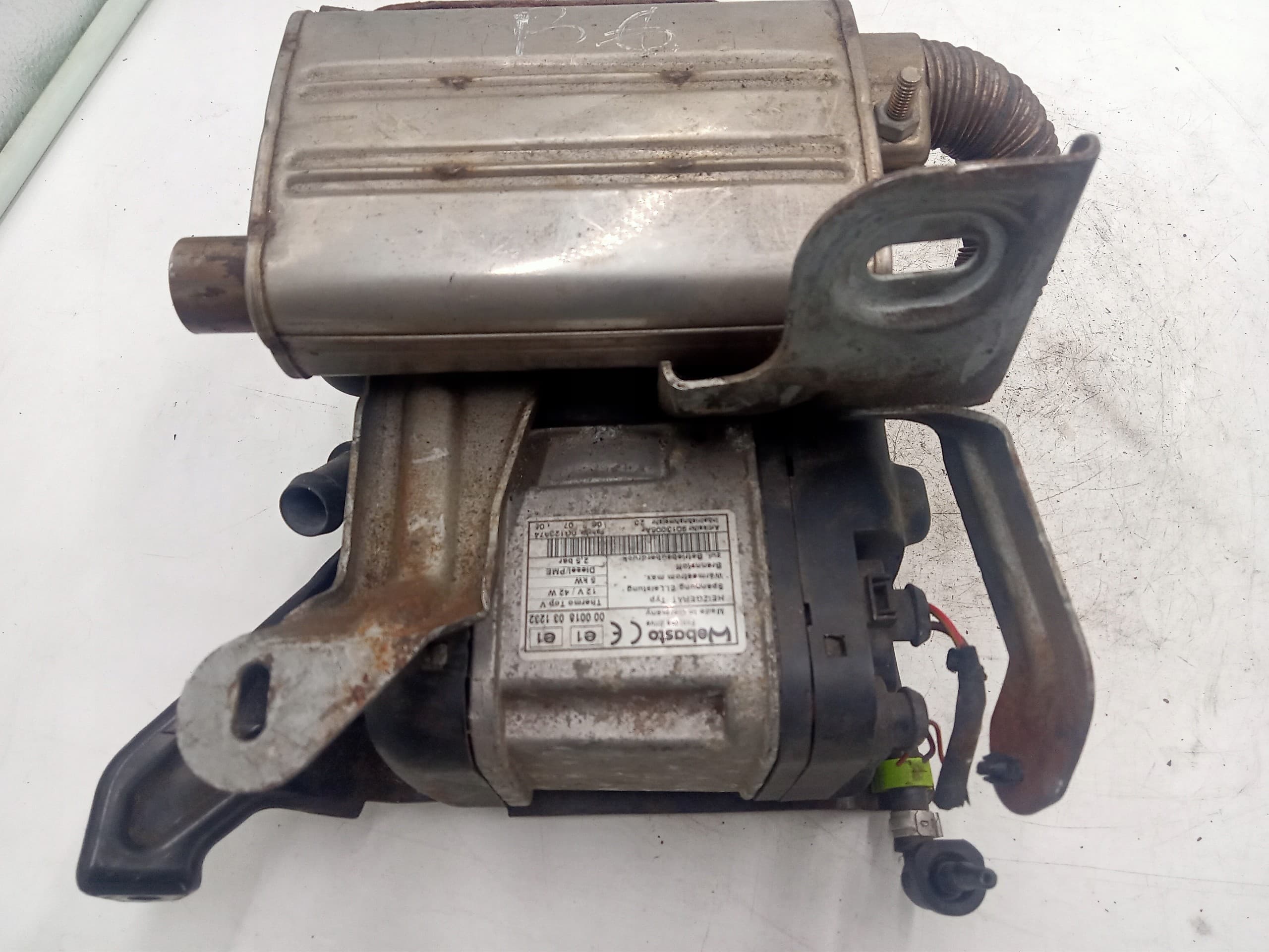 Calefactor estacionario Webasto VW Passat B6 3C0815005J usado 6