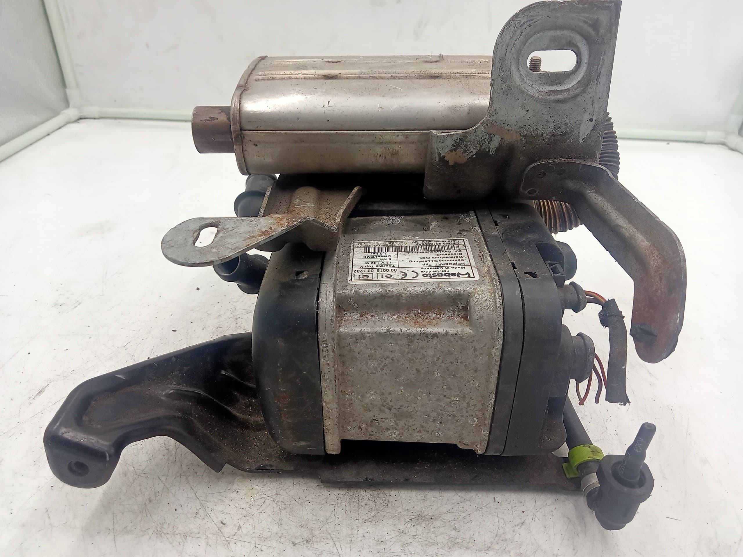 Calefactor estacionario Webasto VW Passat B6 3C0815005J usado 10