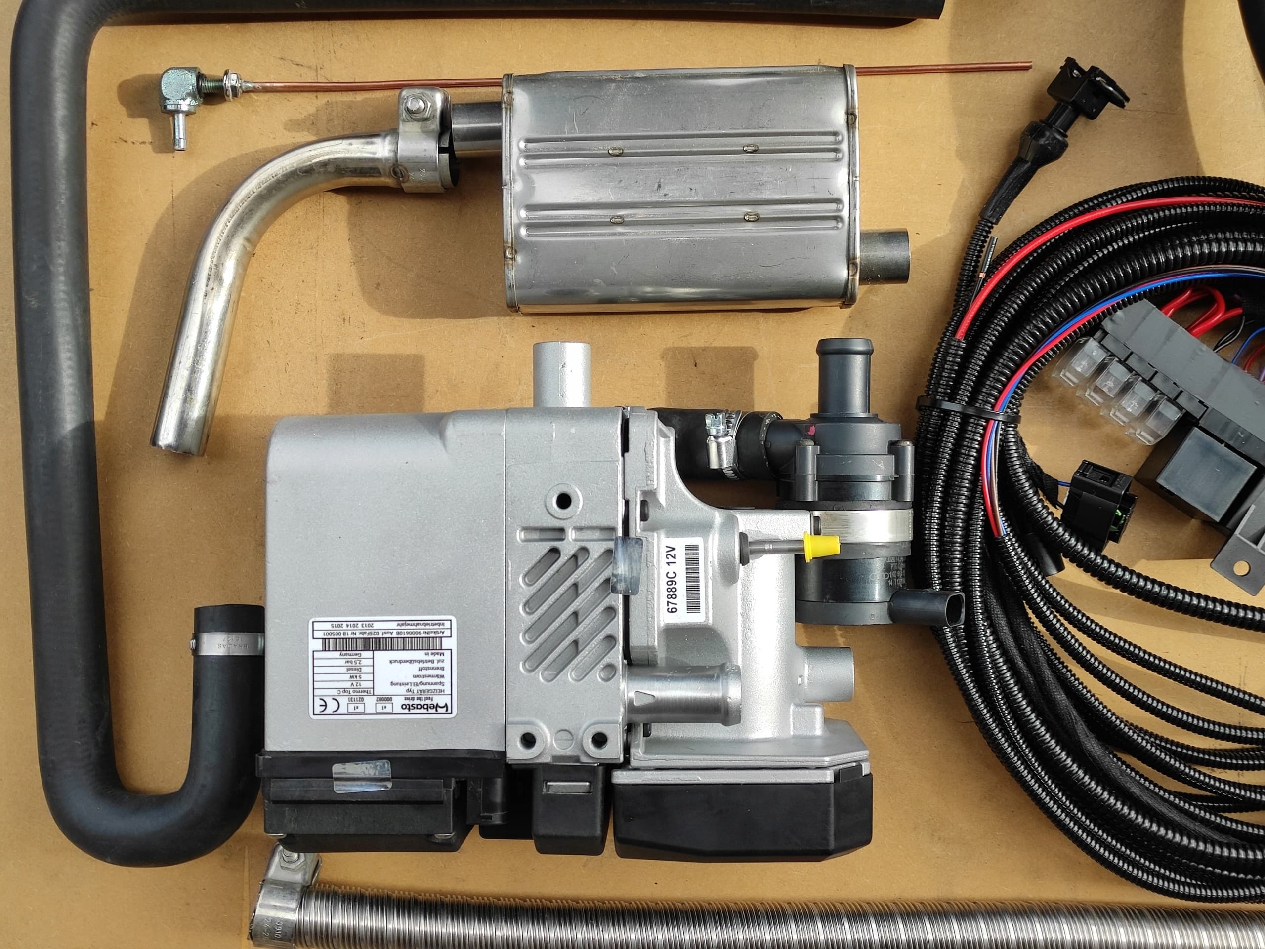 Kit Universal Calefactor Webasto Diésel 5KW usado 7