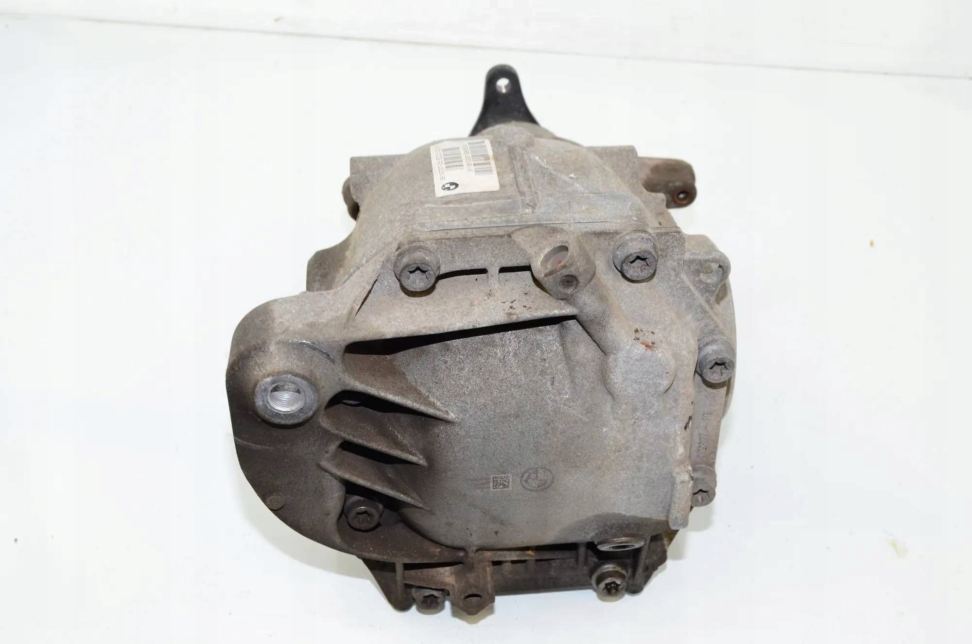 Diferencial trasero BMW Serie 7 G11 G12 8618727 usado 3
