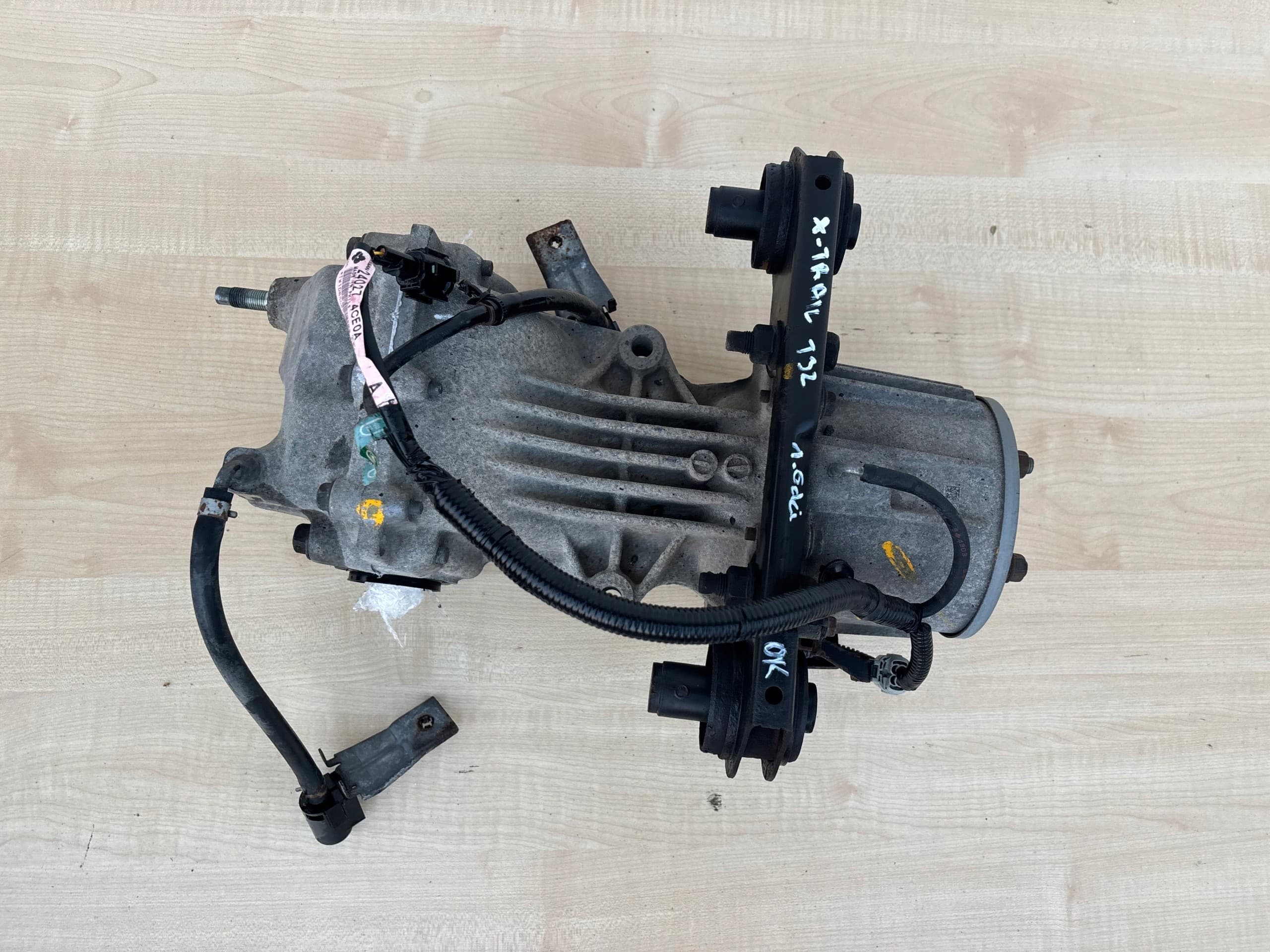 Diferencial Puente Nissan X-Trail 1.6DCI 240274CE0A usado 3