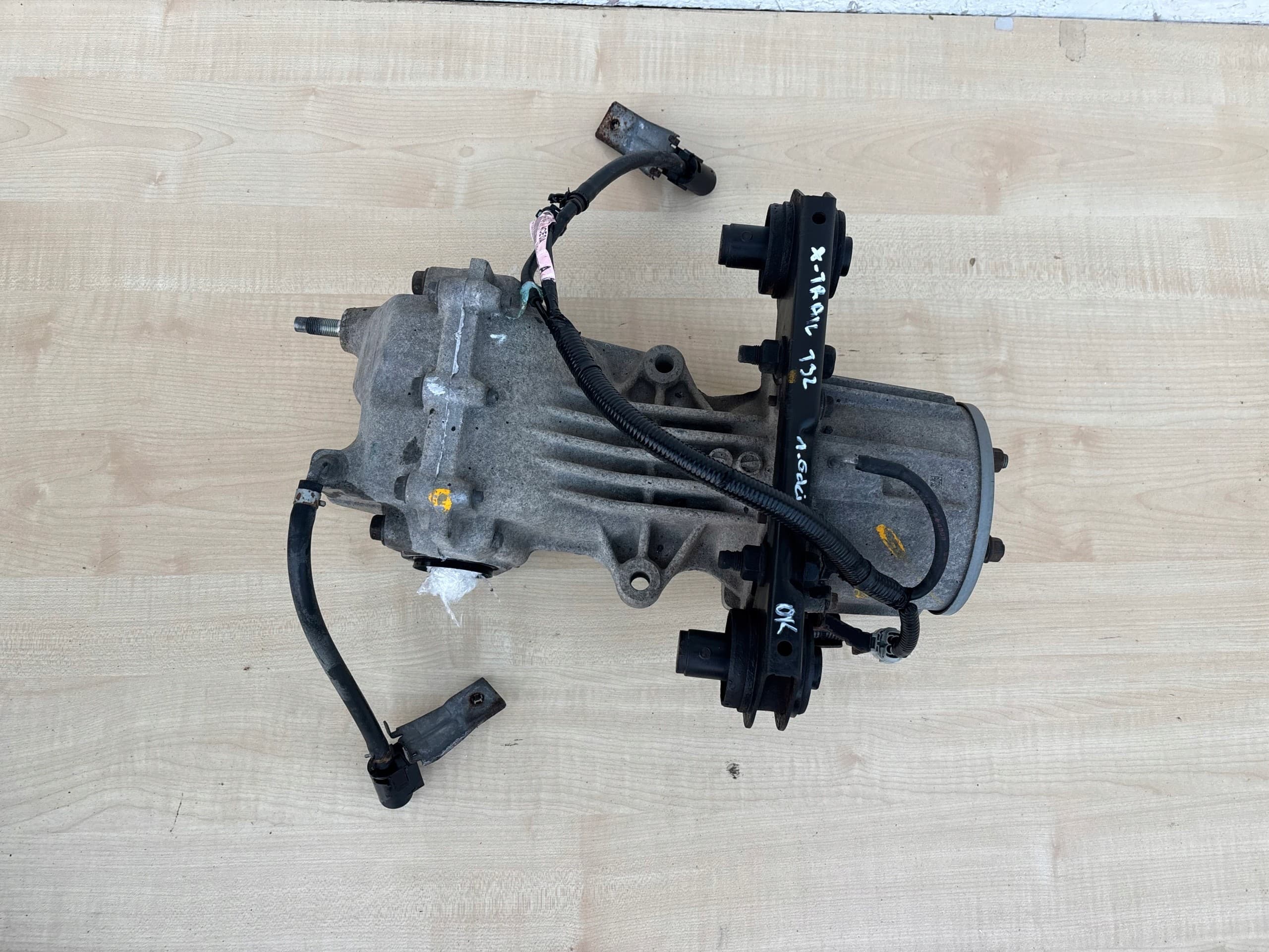 Diferencial Puente Nissan X-Trail 1.6DCI 240274CE0A usado 10
