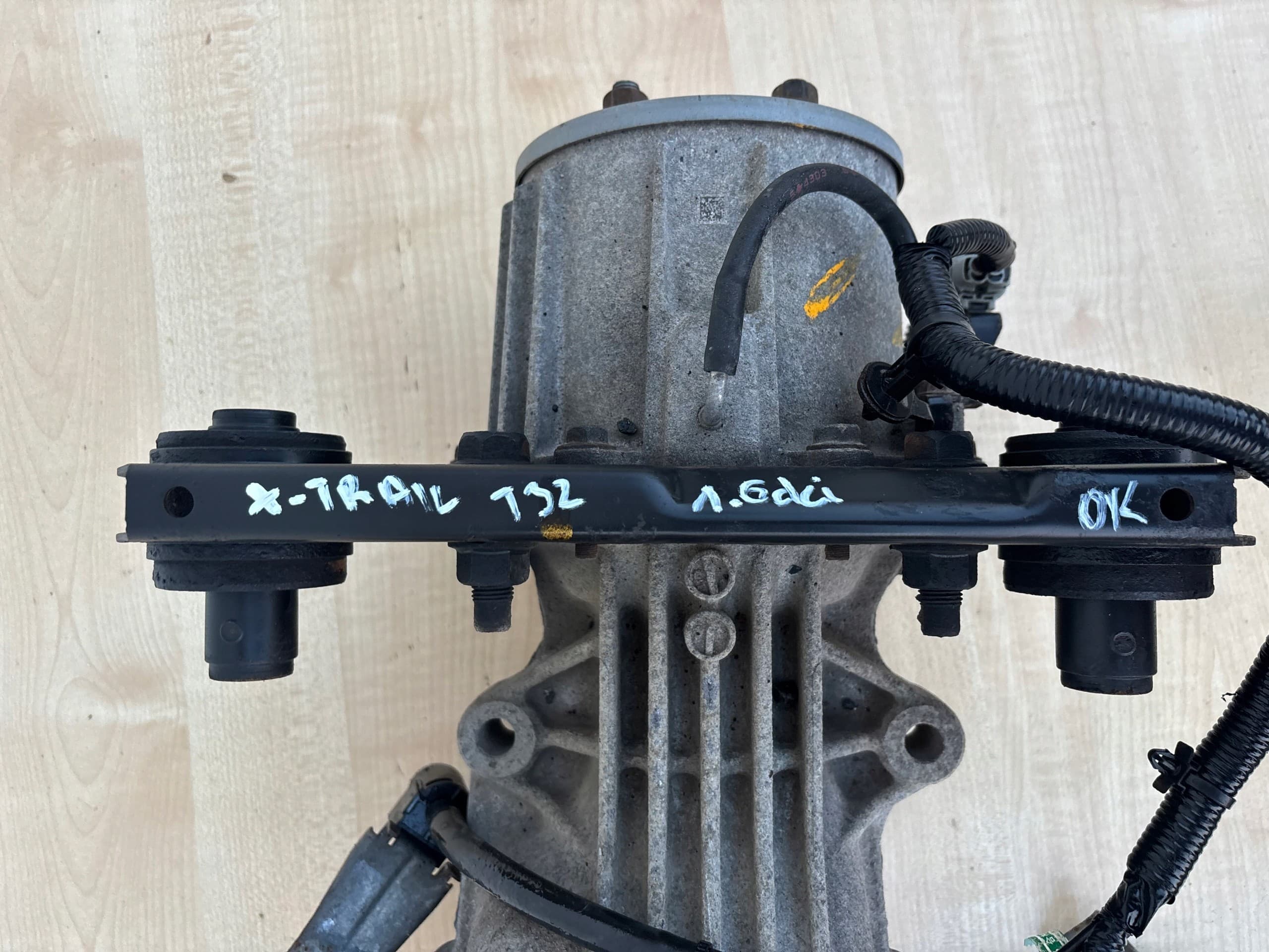 Diferencial Puente Nissan X-Trail 1.6DCI 240274CE0A usado 11