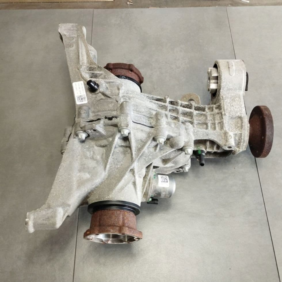 Puente del Diferencial Trasero Audi A4 S4 B9 8W 0B0500043G usado