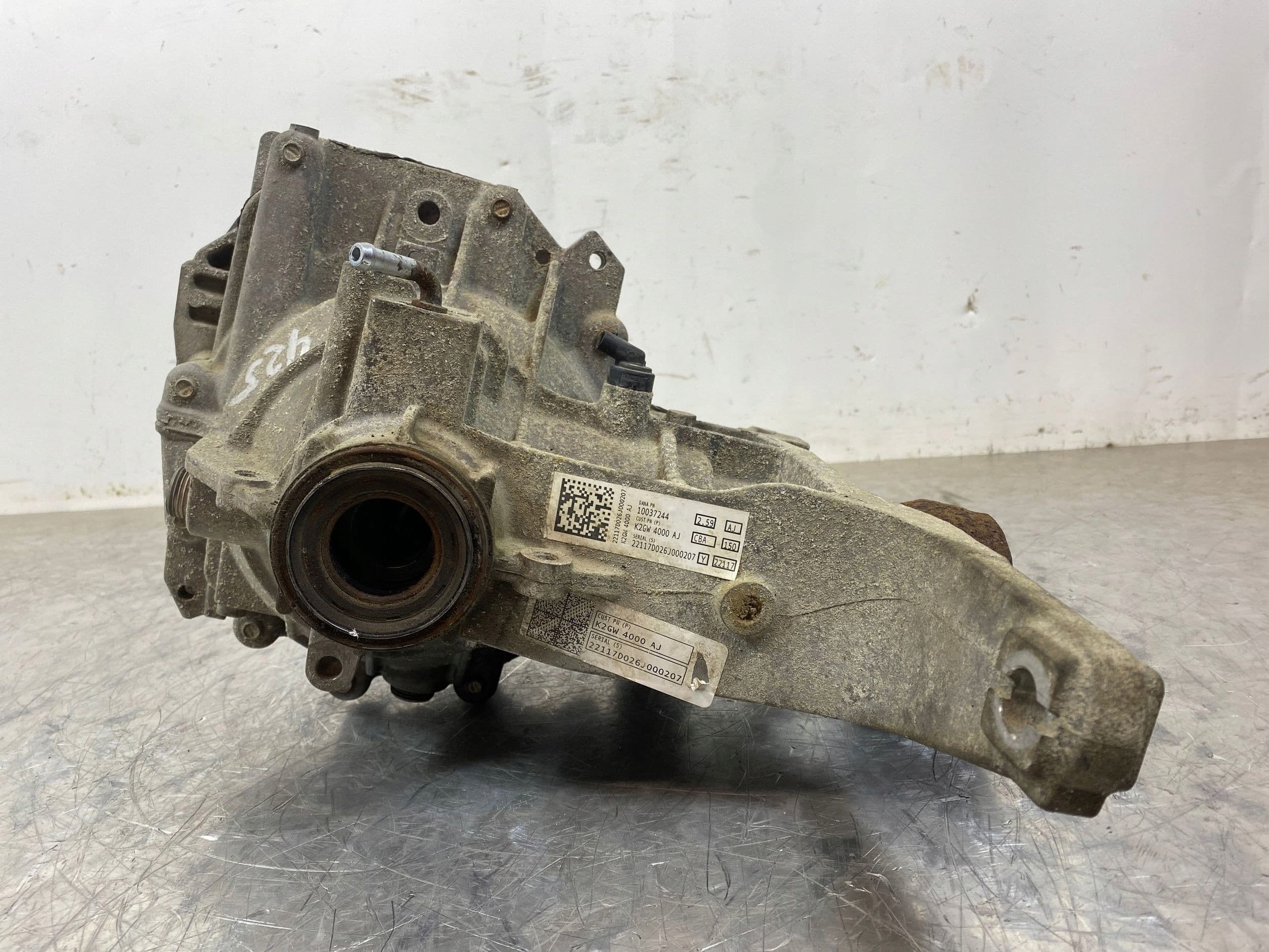 Diferencial Trasero Ford Escape IV 2022 10037244 usado 3