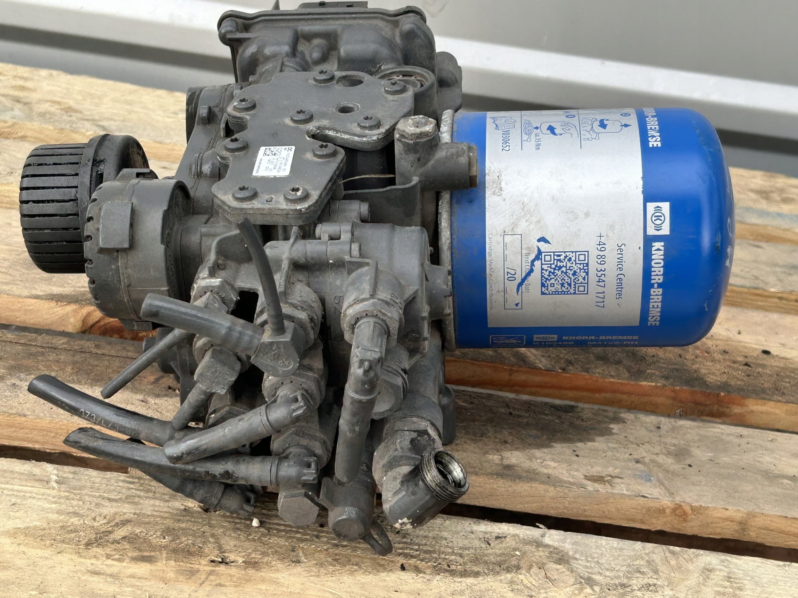 Secador de Aire Eapu Mercedes Actros MP5 EL2251 A0024460464 usado 4