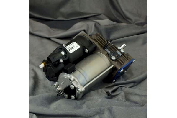 Compresor de Aire Mercedes X164/W164 usado 4