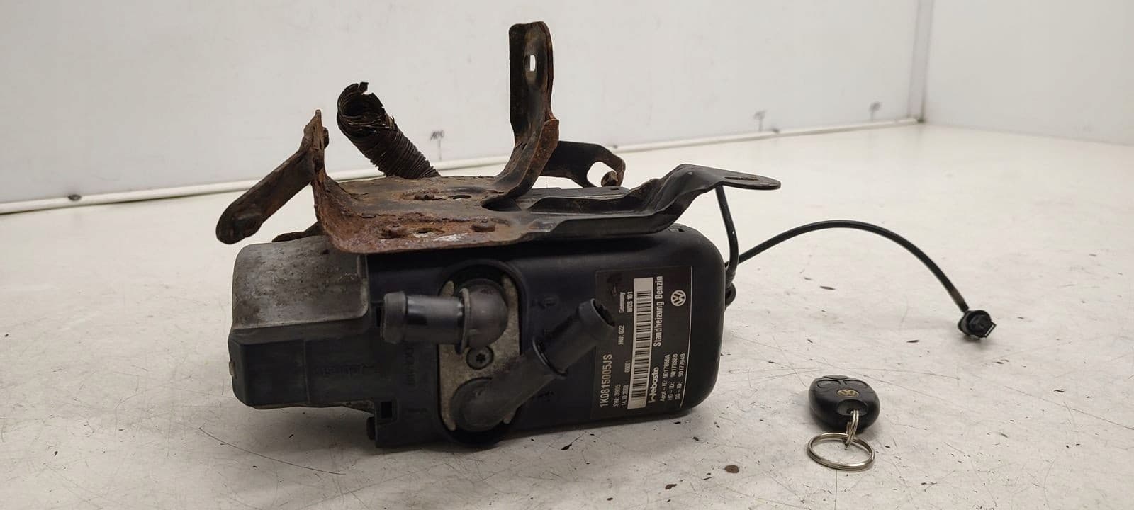 Calefactor estacionario Webasto VW Touran Lift 1.6 8V Mpi usado 3