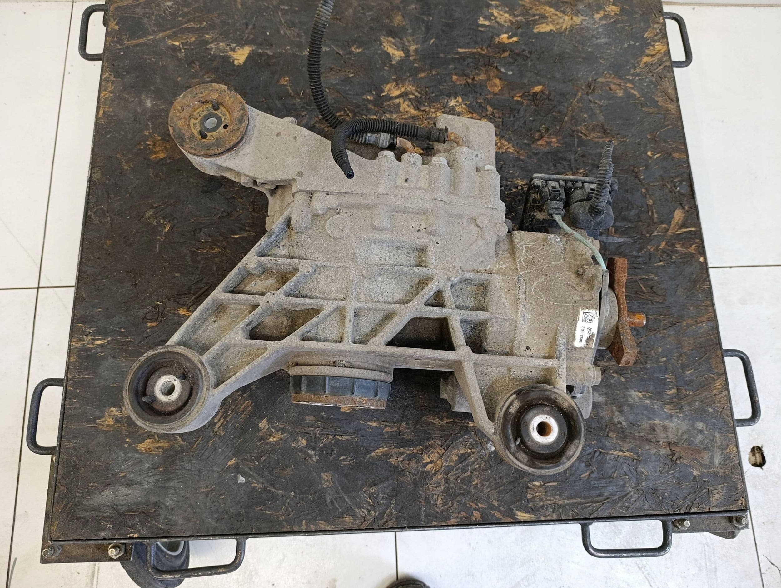 Puente diferencial trasero VW Tiguan II 2 5na 2.0 TDI 4motion usado 3