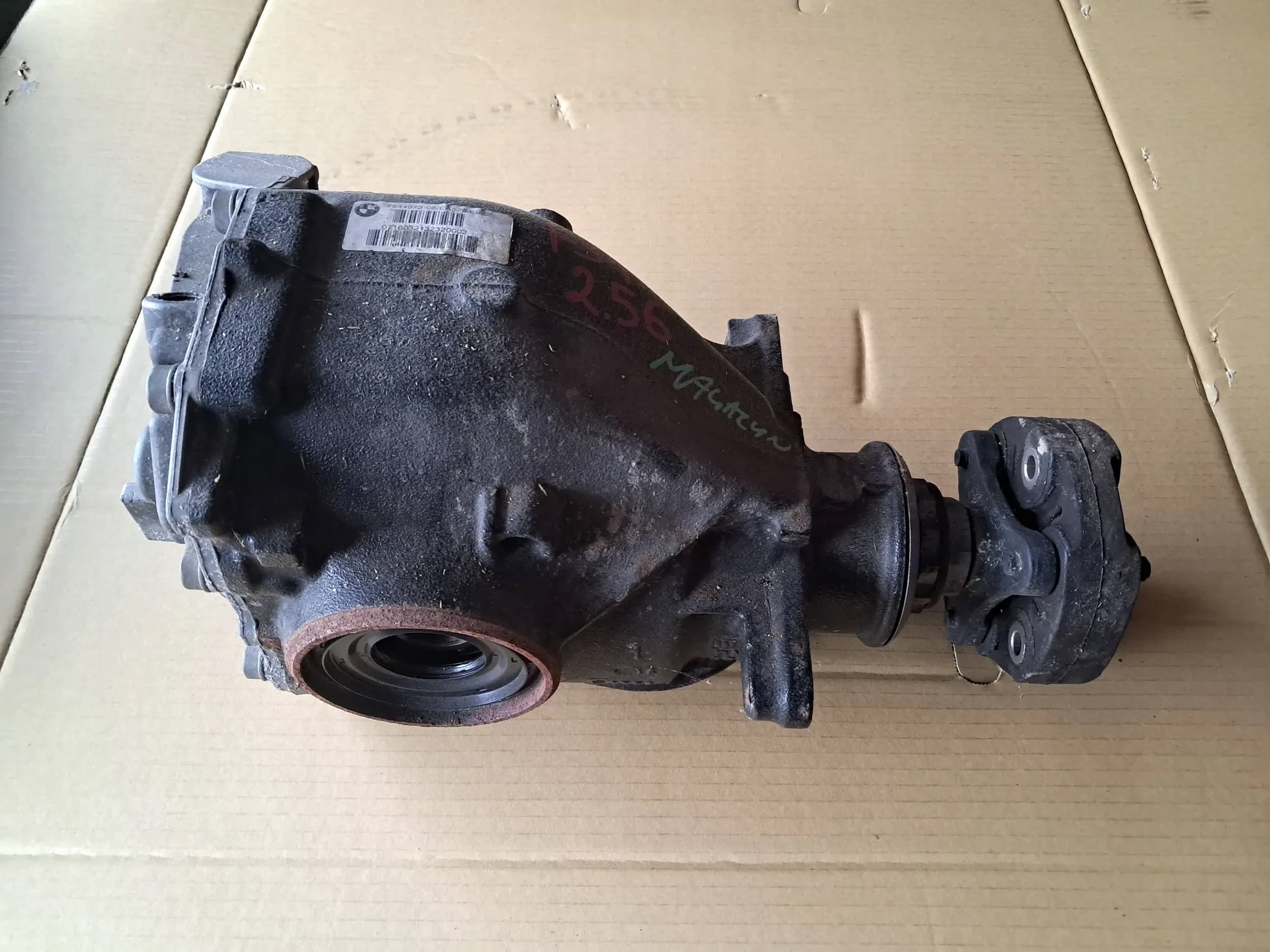 Puente Diferencial Trasero BMW F30 F31 2.56 7544873 usado