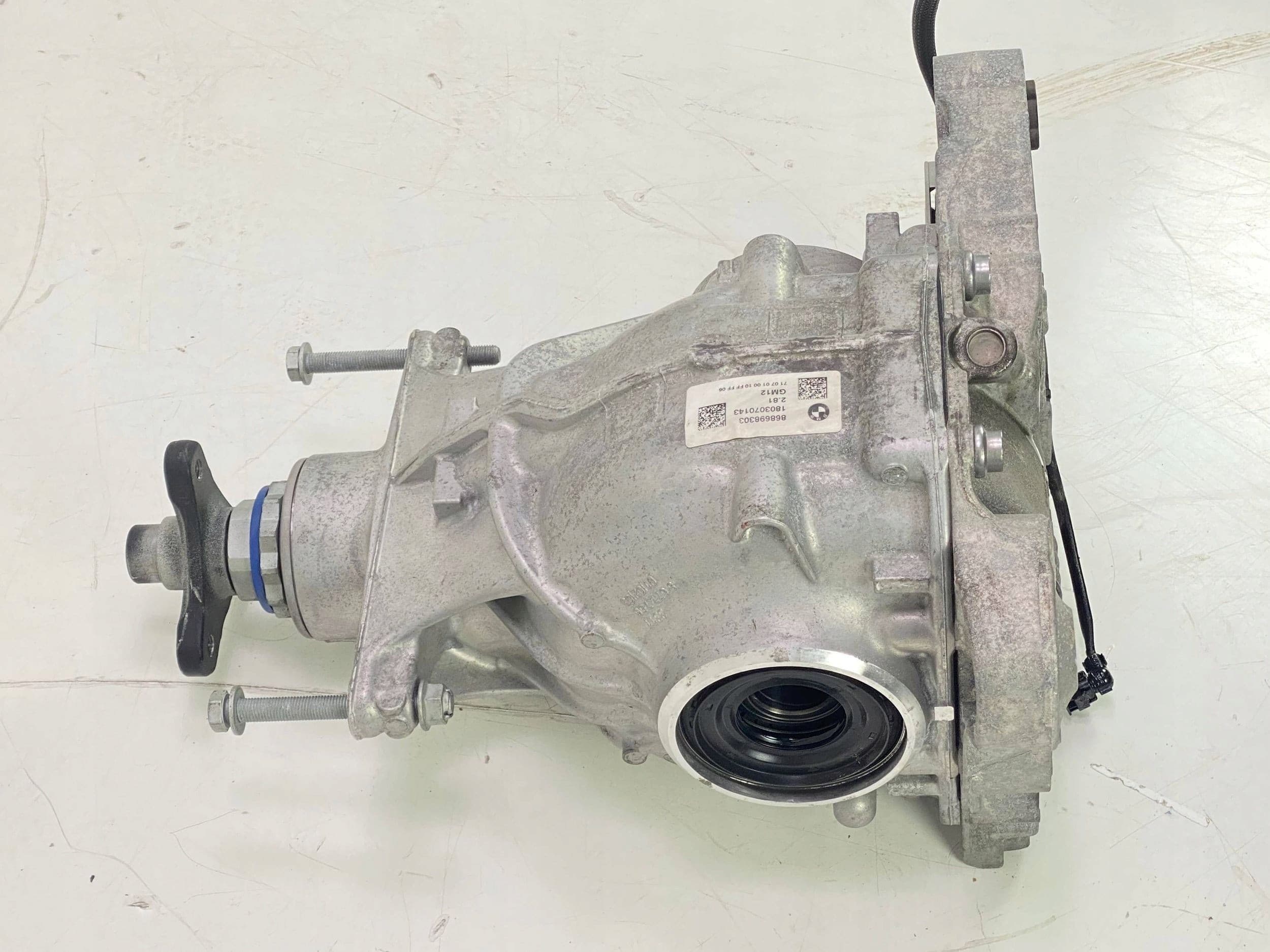 Diferencial Trasero BMW Serie 8 G14 8686983 usado