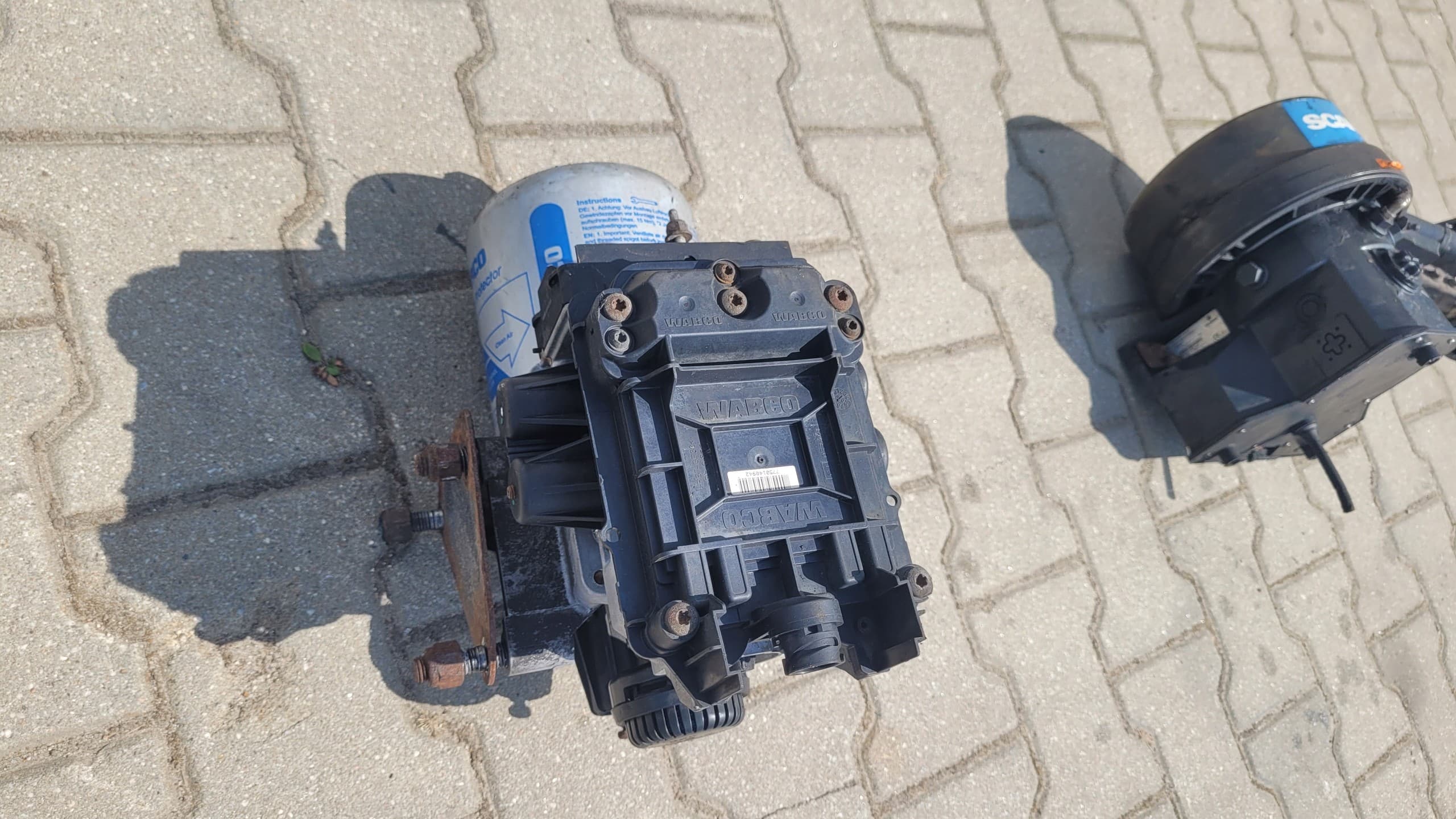 Válvula Secadora Scania Aps usado 3