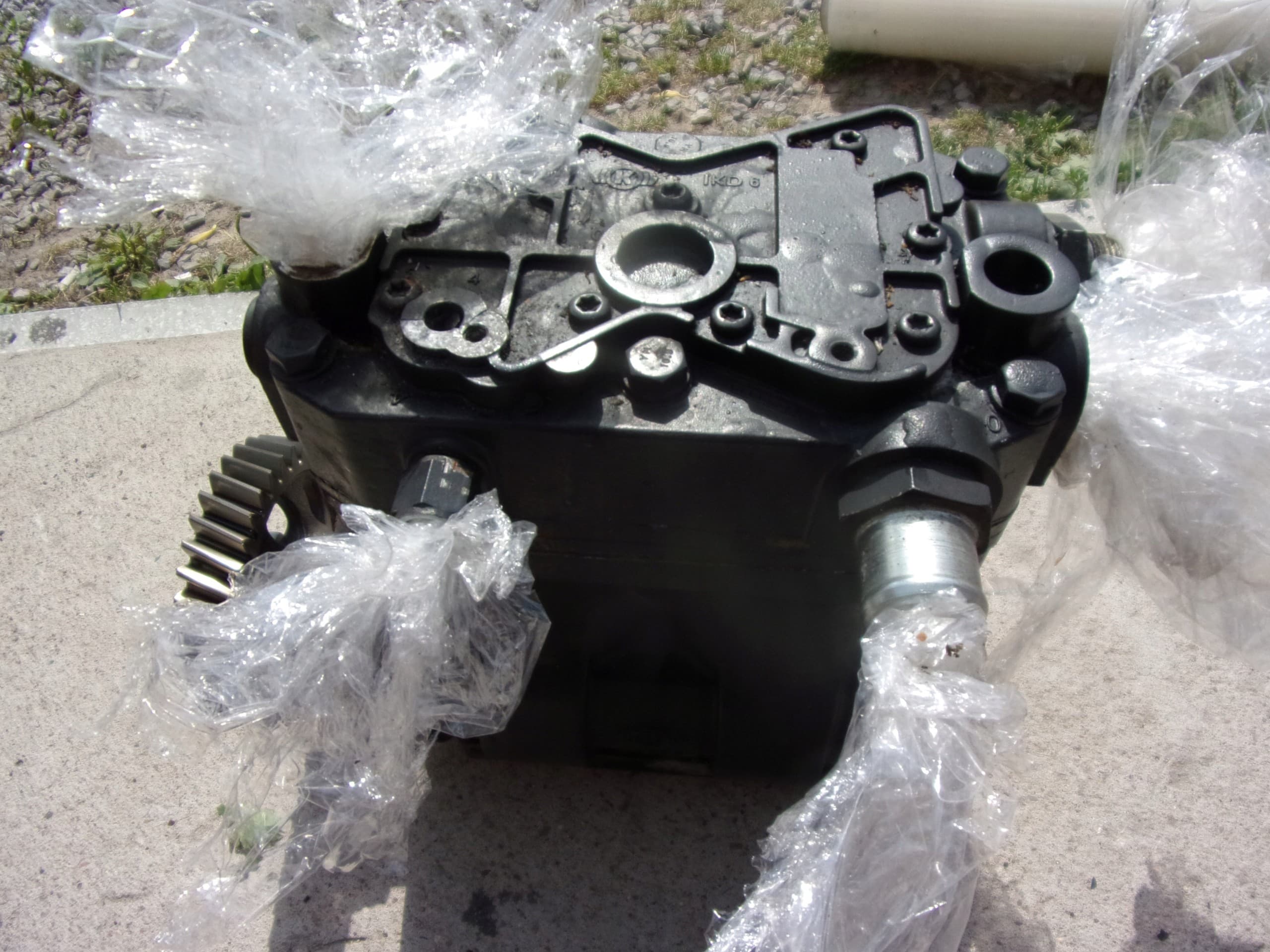 Compresor de Aire Iveco Stralis Cursor 504293730 usado