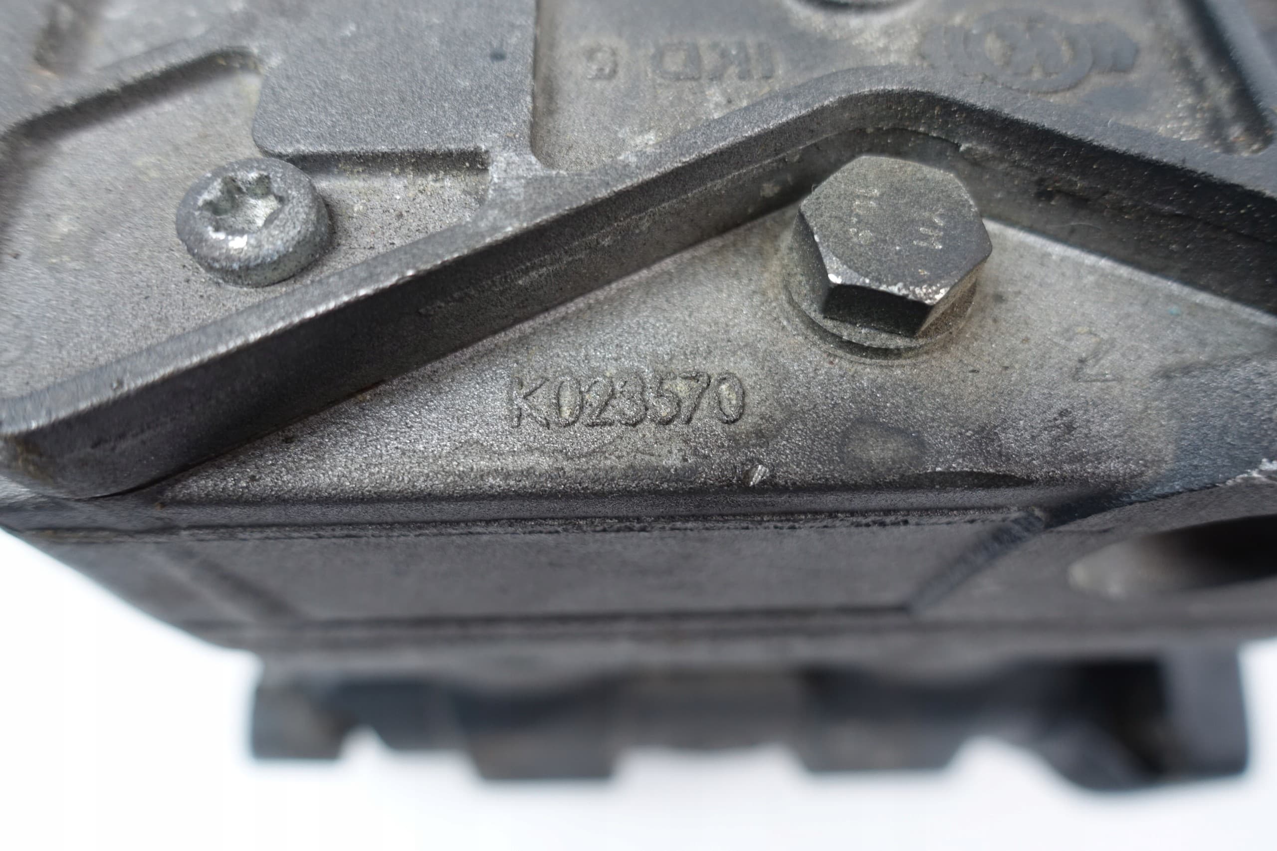 Compresor de Aire Iveco Stralis 504293730 Cursor Silica usado 9