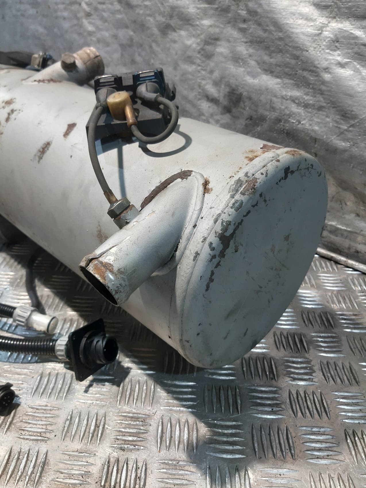 Calefactor estacionario Webasto Thermo 300 DW300 30KW usado 4