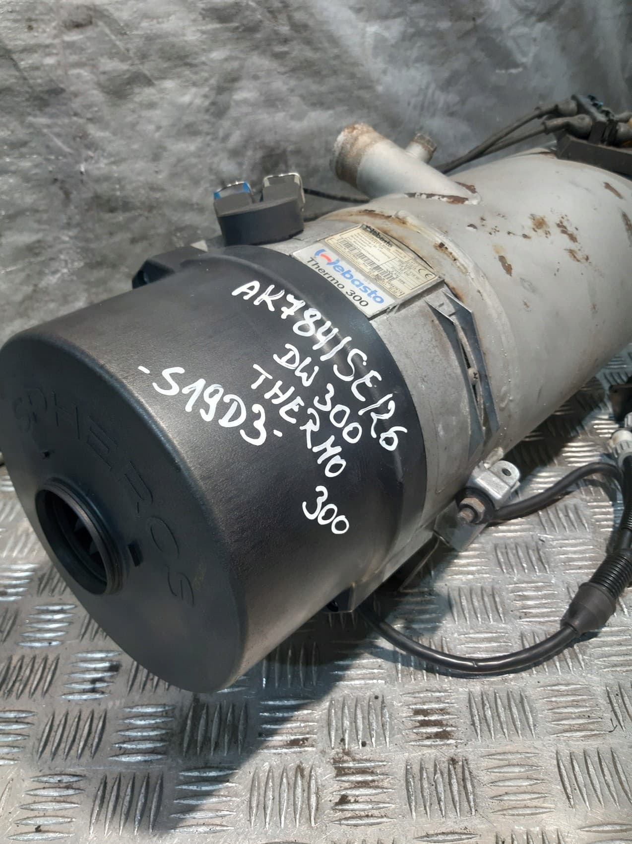 Calefactor estacionario Webasto Thermo 300 DW300 30KW usado 8