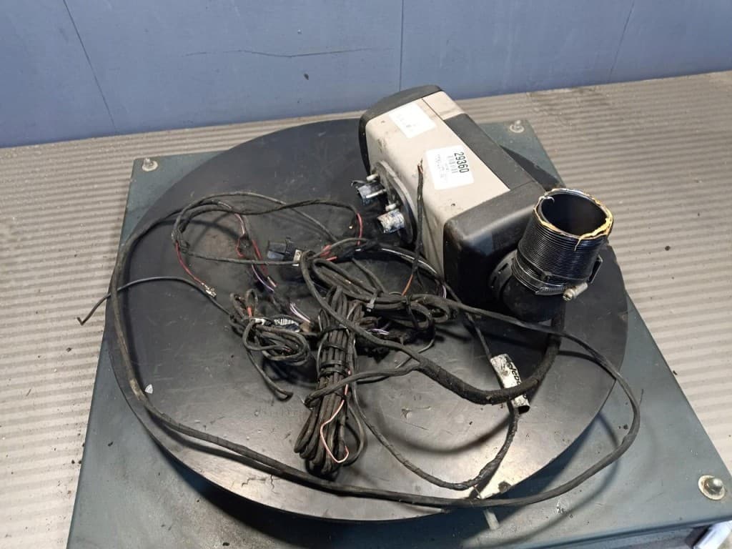 Calefactor estacionario Webasto 122R-000216 10R-041085 usado