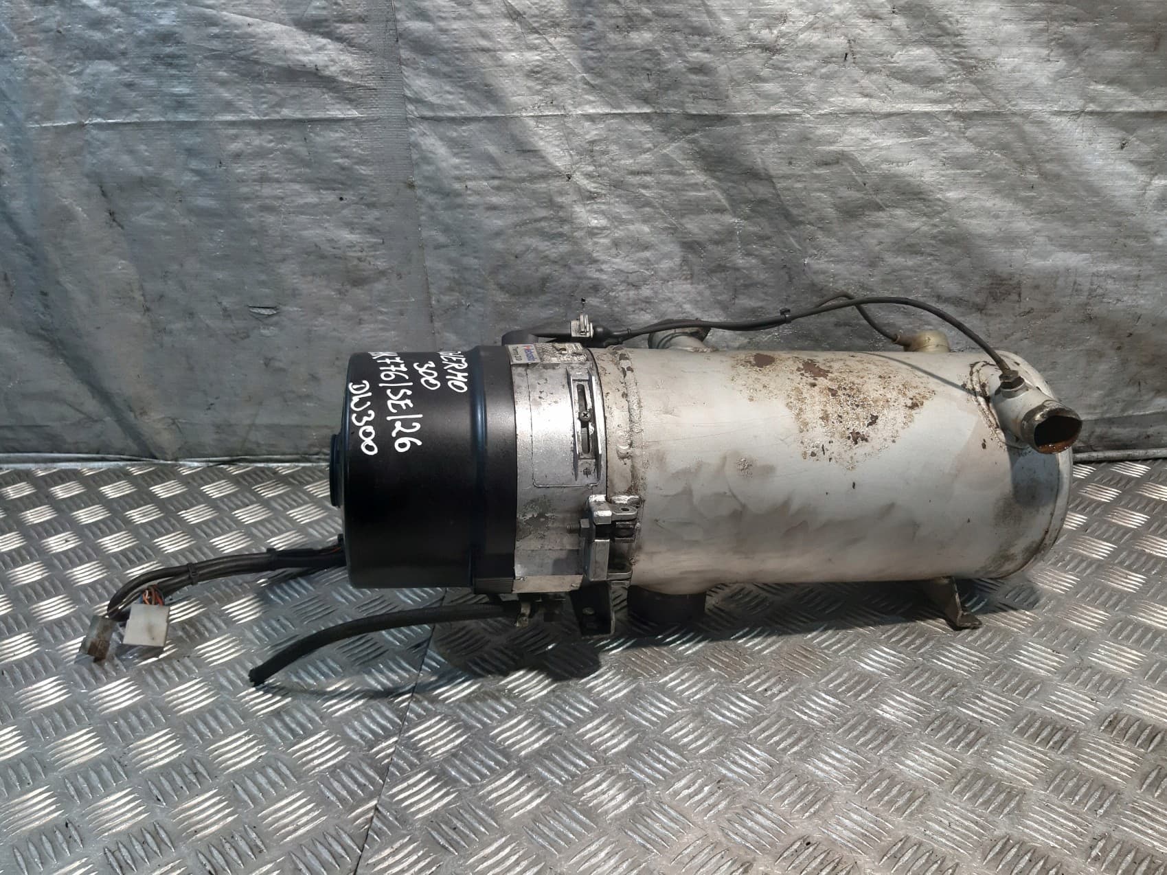 Calefactor estacionario Webasto DW 300 30KW 24V/110W 2bar usado