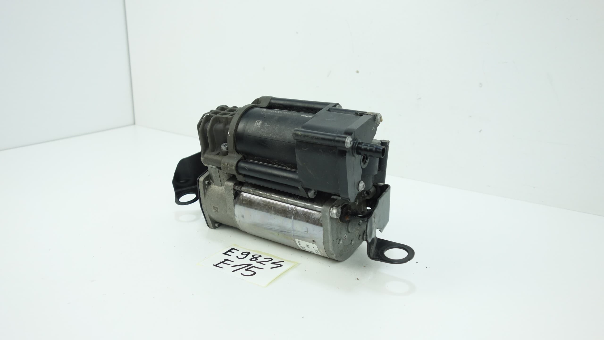 Compresor de suspensión Mercedes W205 W213 W253 A2133202804 usado 3