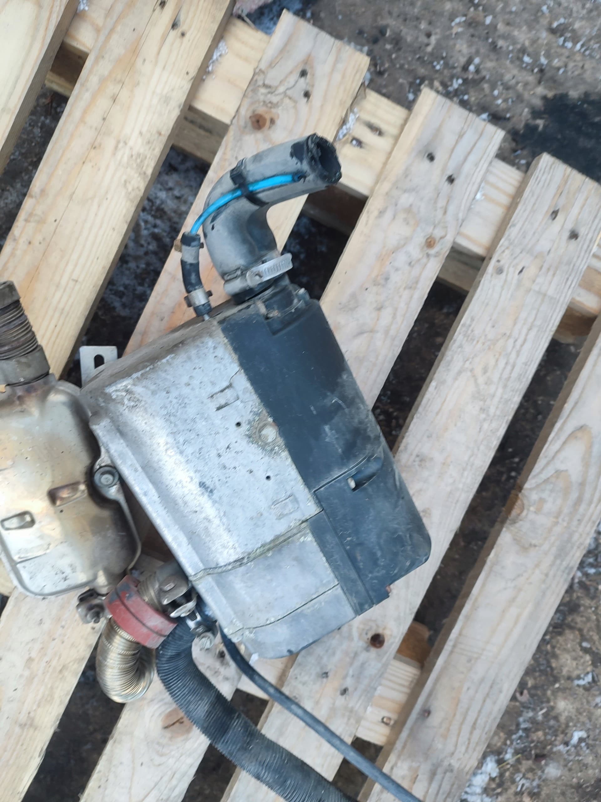 Webasto Hydronic B5WS 5.0KW Gasolina 50W 12V Eberspacher usado 4