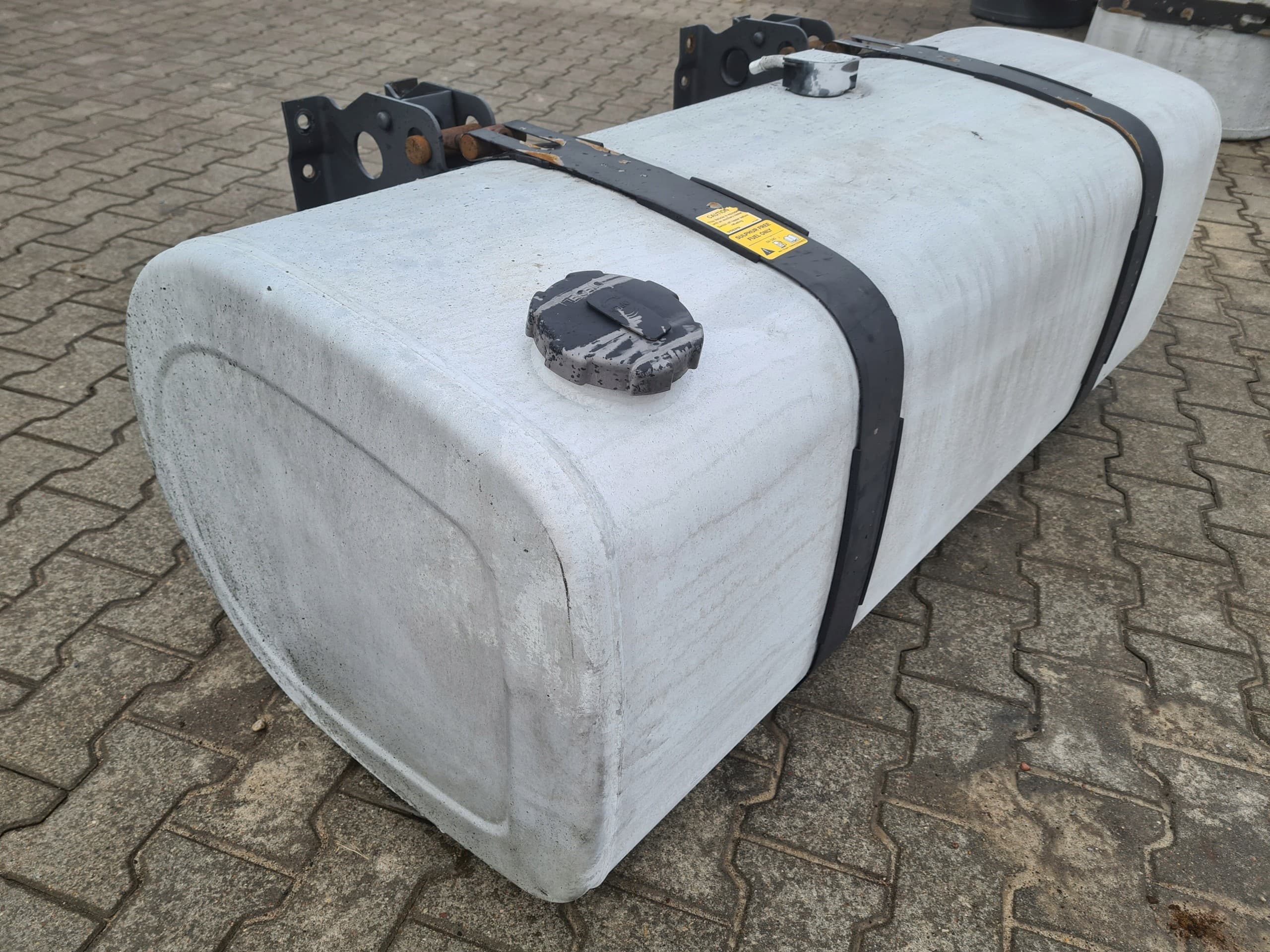 Depósito de Combustible Renault Gama T Volvo FH4 150x69x56 usado 2