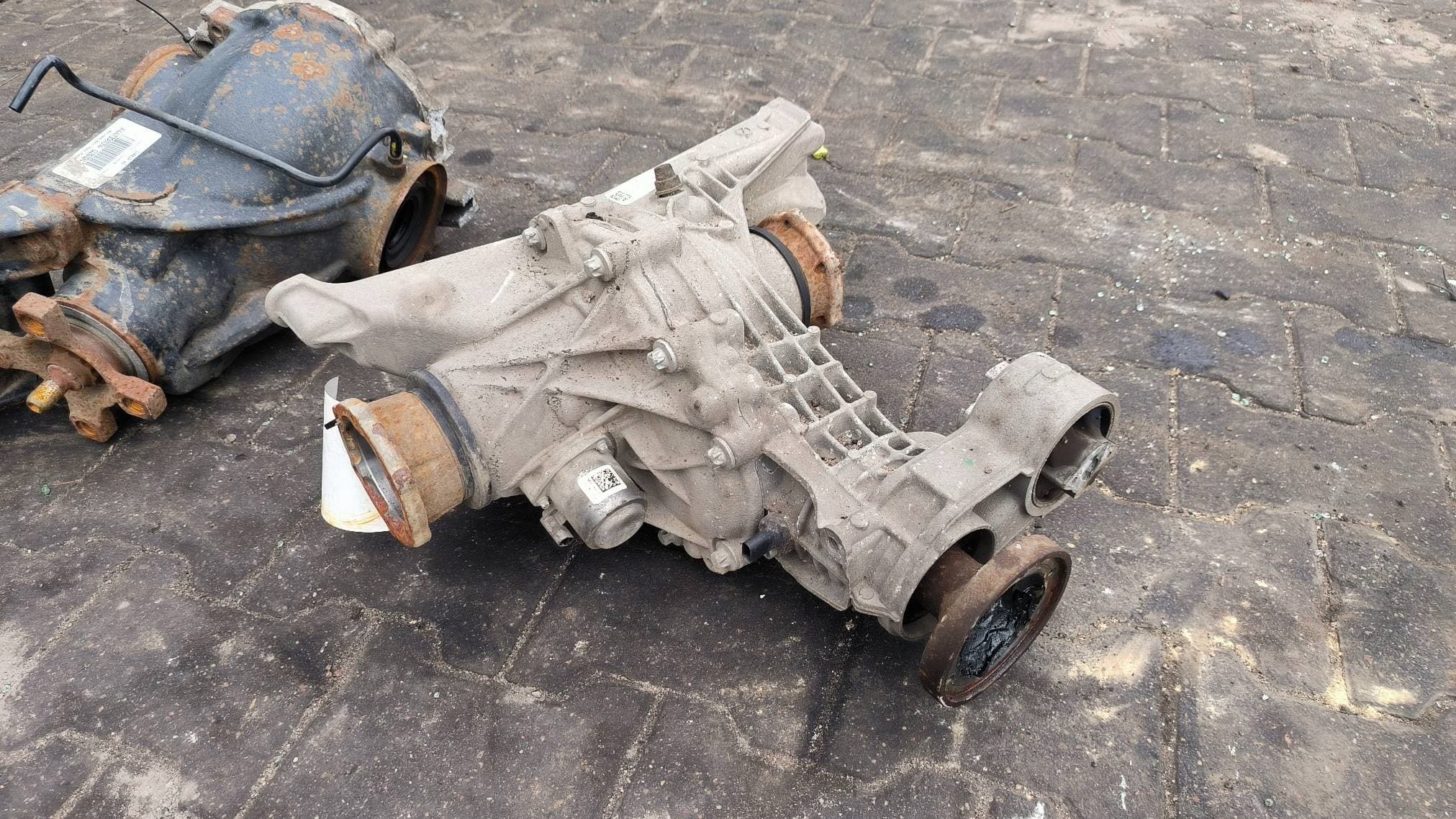 Diferencial Trasero 0B0500043K 2.0 TDI Audi Q5 II FY usado 2