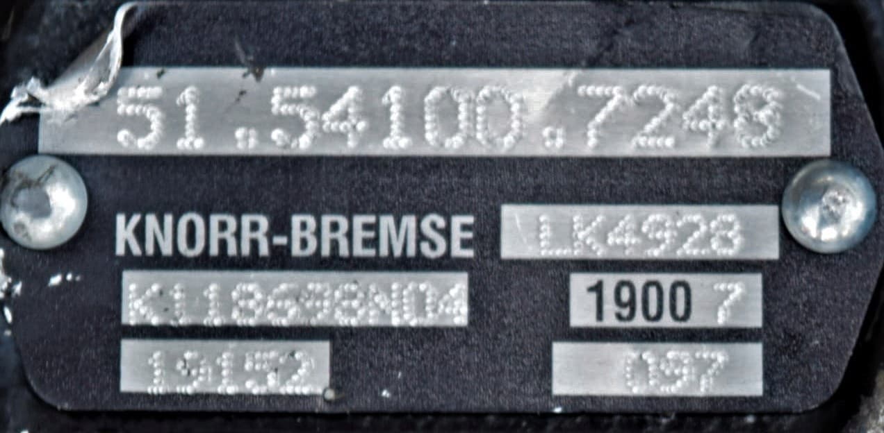 Compresor de Aire Man D20 D26 Doble Pistón usado 3