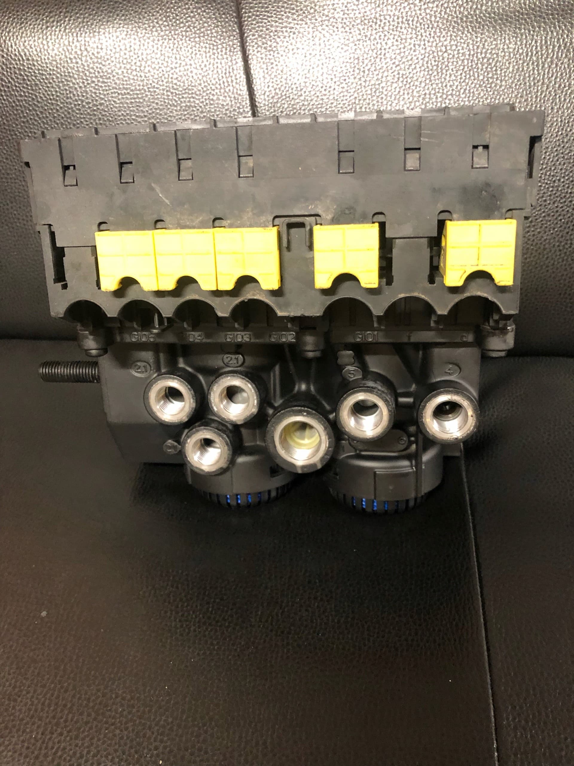 Válvula moduladora de remolque Wabco 4801020300 nuevo 4