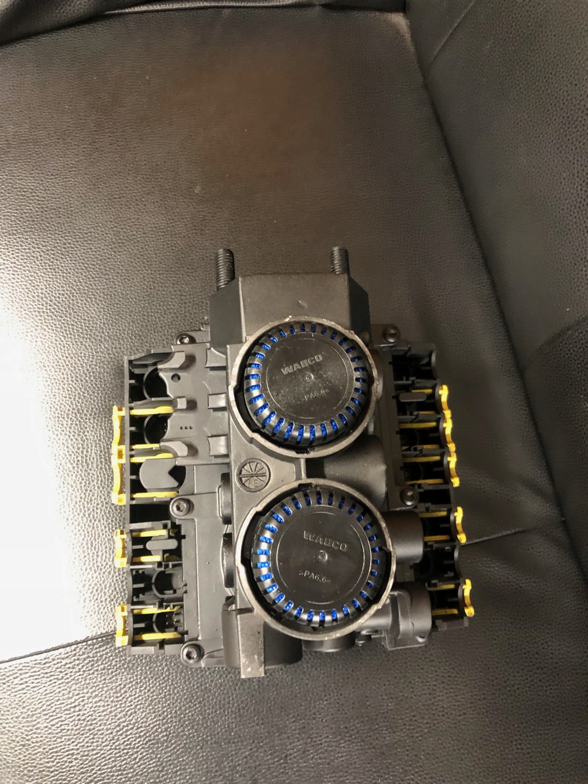 Válvula moduladora de remolque Wabco 4801020300 nuevo 5